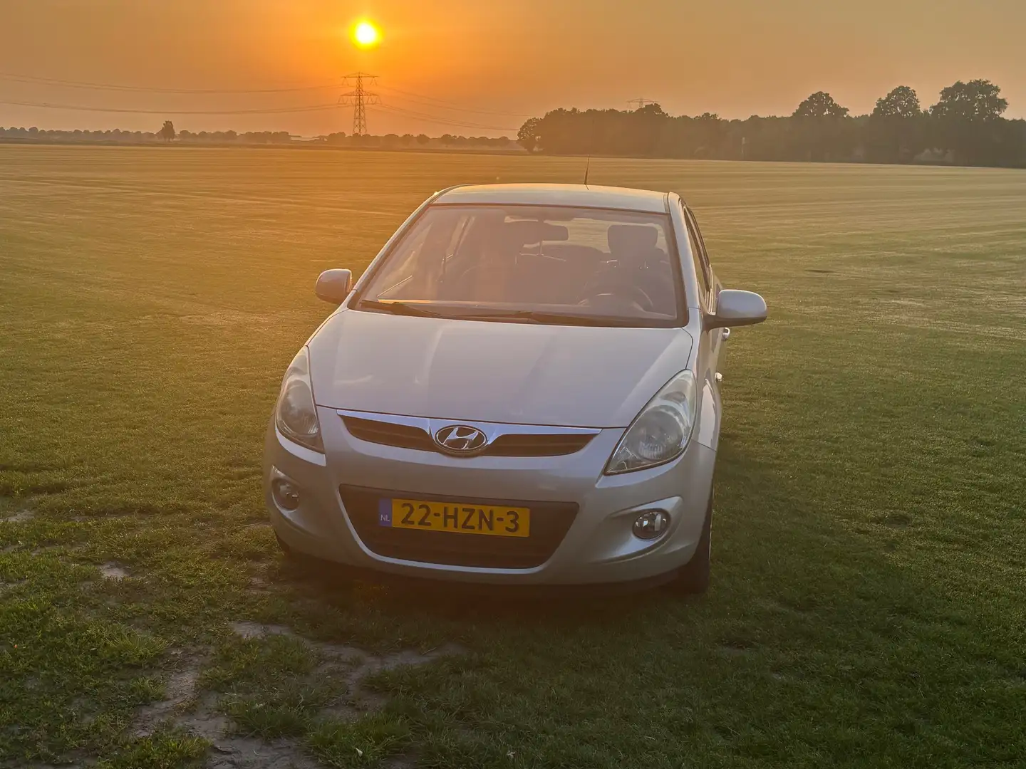 Hyundai i20 i20 1.2i Dynamic Zilver - 1