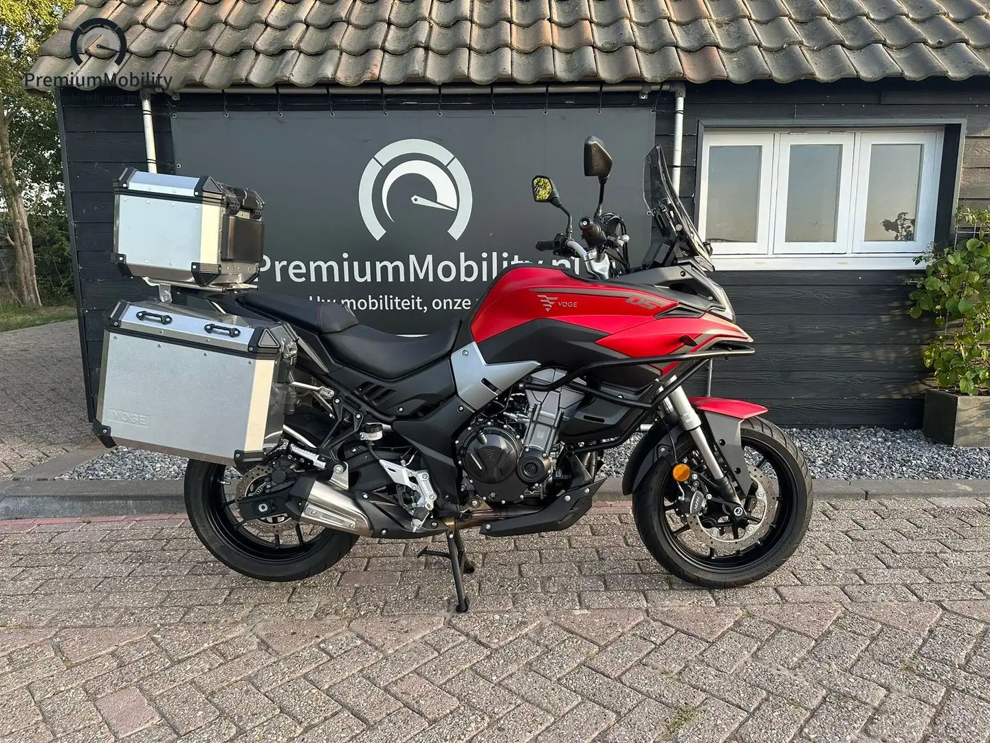 Voge 500DS LX Červená - 2