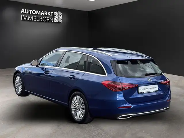 Mercedes-Benz C-Class view 6