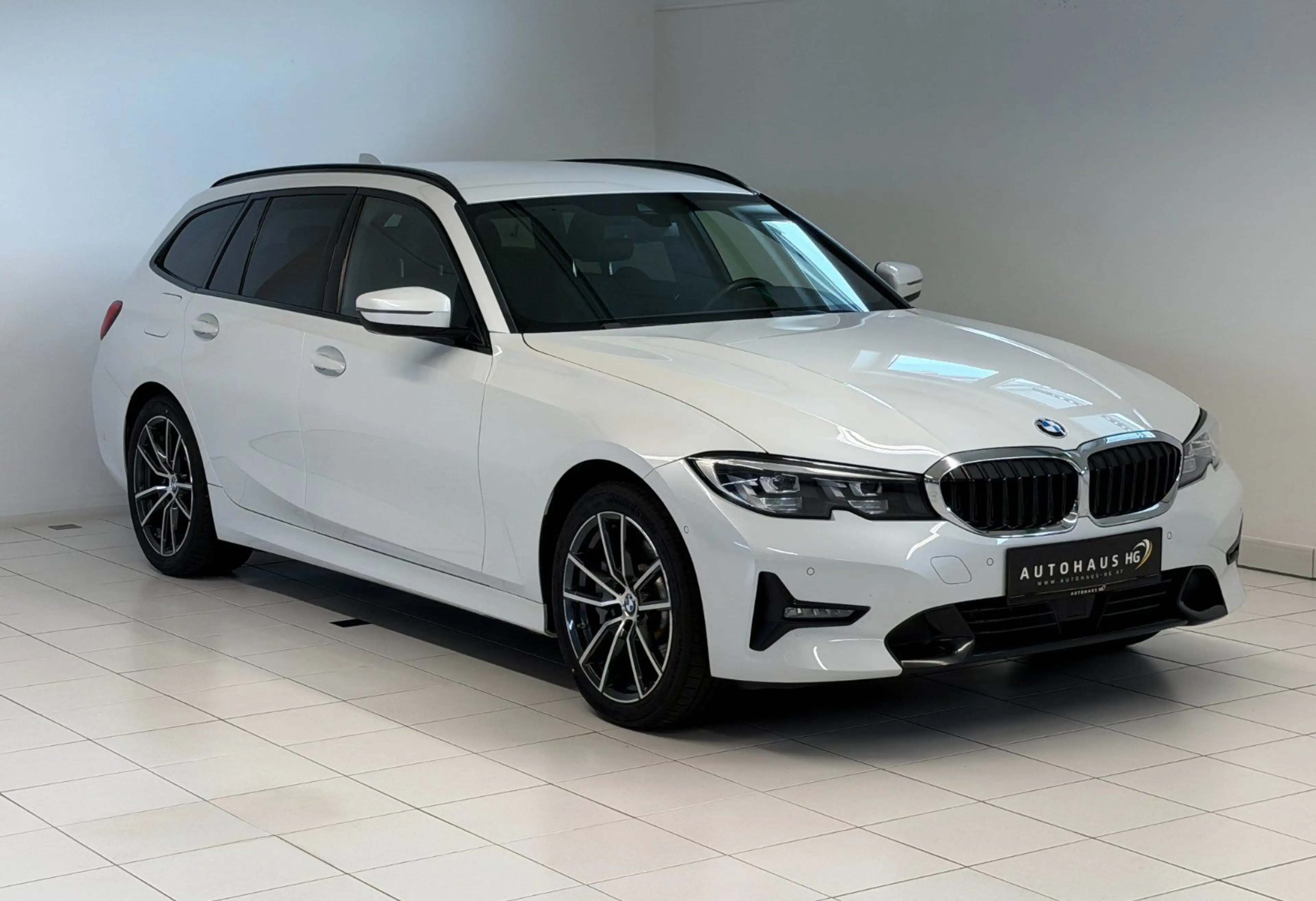 BMW 330 e Sport Line*1.BESITZ*ACC*AHK* — photo 3