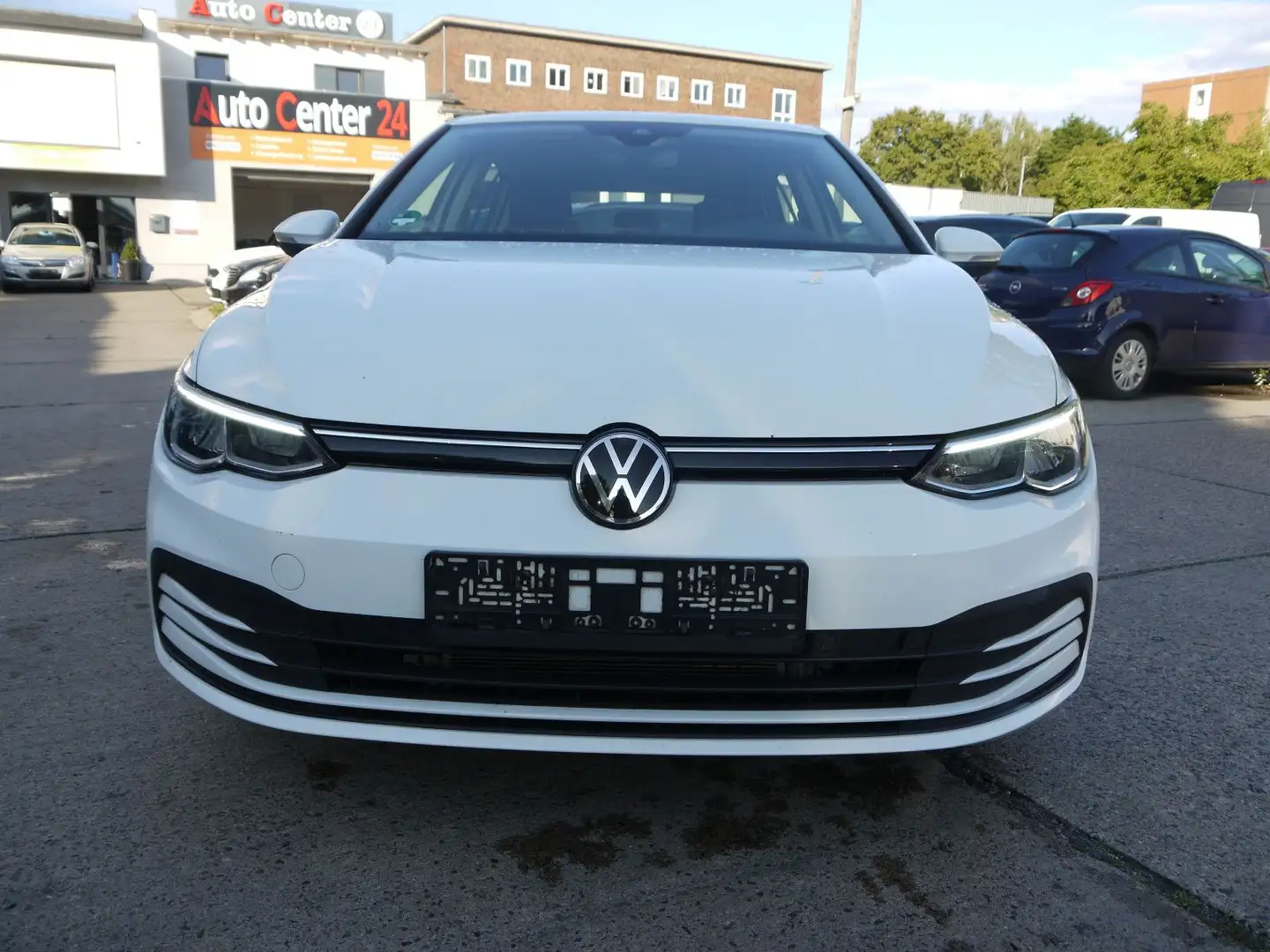 Volkswagen Golf VIII Lim. Life/Sitzheizung/Tempomat Wit - 2