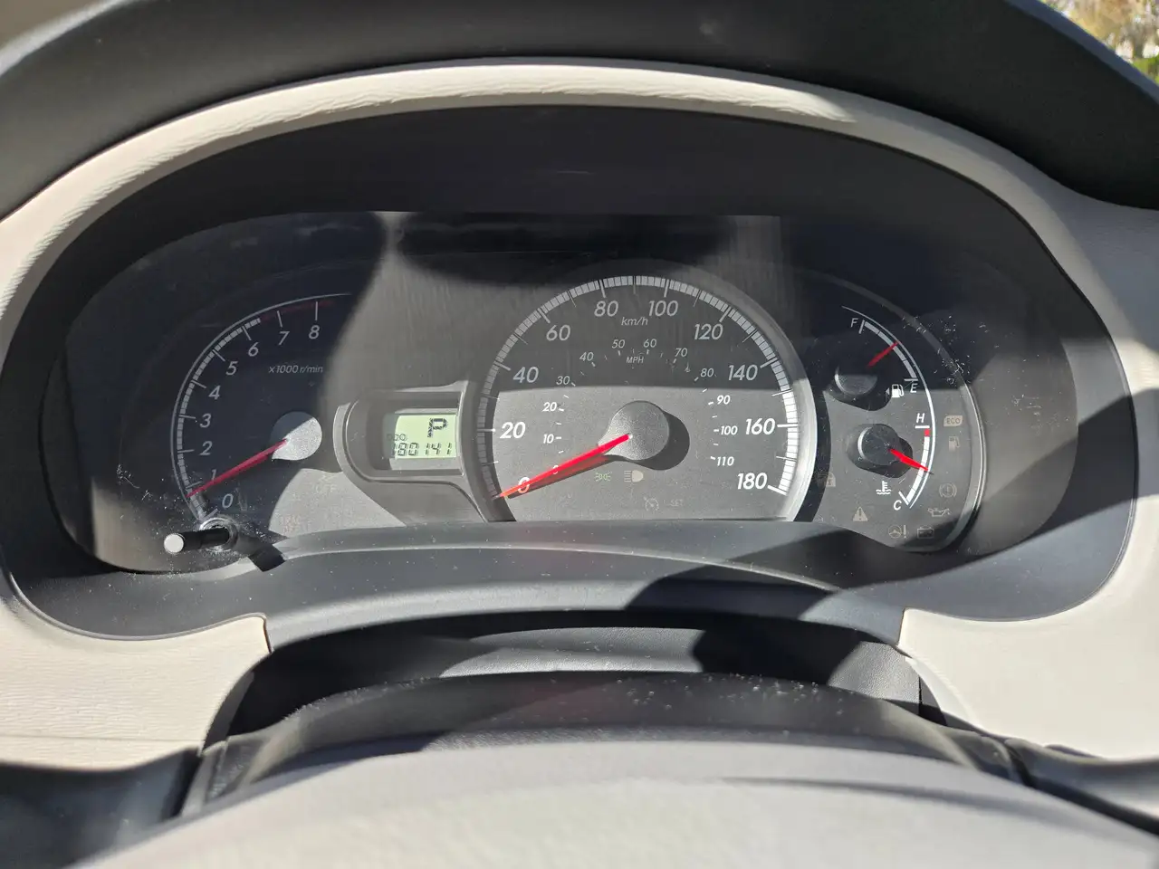 Toyota Sienna снимка Toyota Sienna