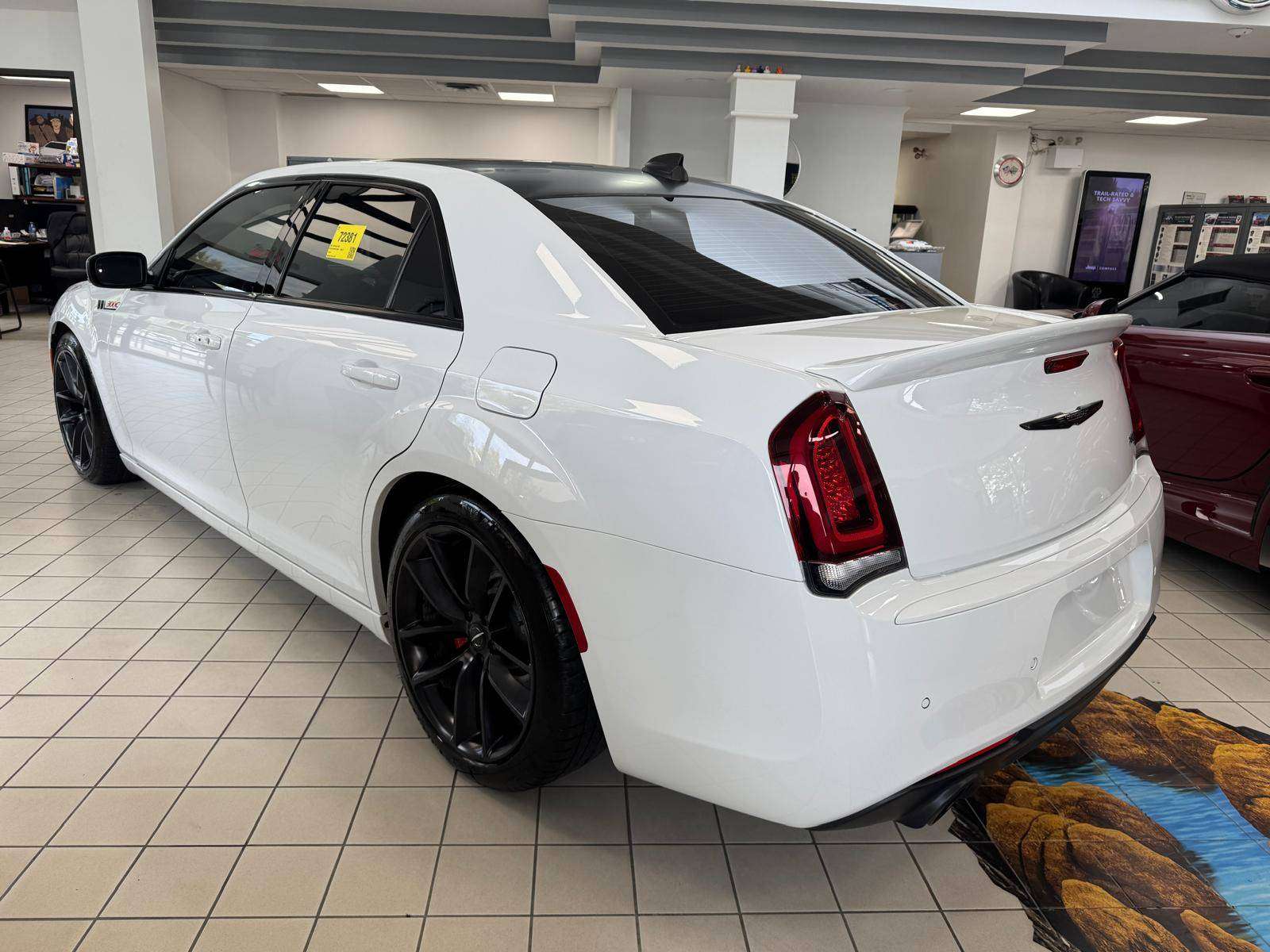2023 Chrysler 300 300C | Low Kms | No Accidents | Certified — photo 1
