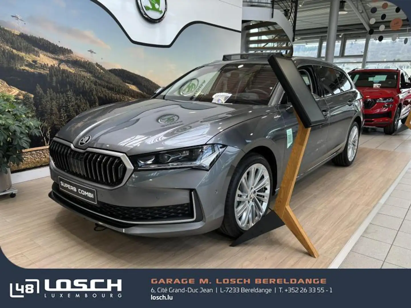 Skoda Superb L&K Grijs - 1