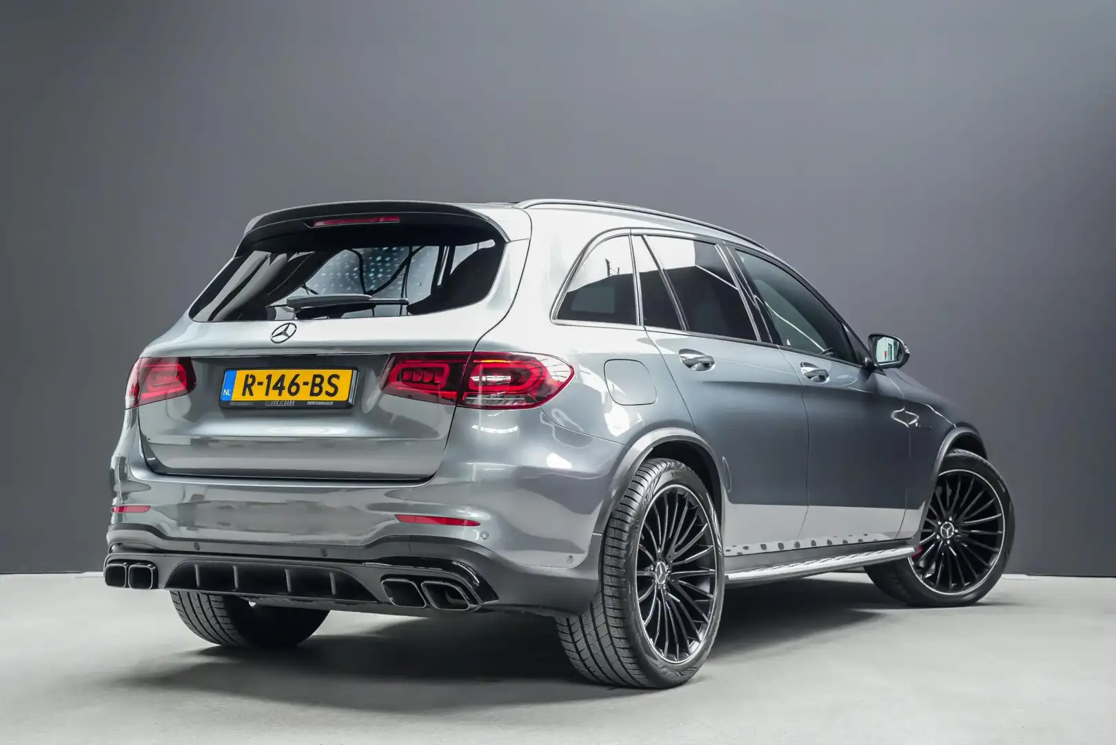 Mercedes-Benz GLC 63 AMG S 4MATIC+ |pano|Burmester|carbon|memory|sportuitla Grijs - 2