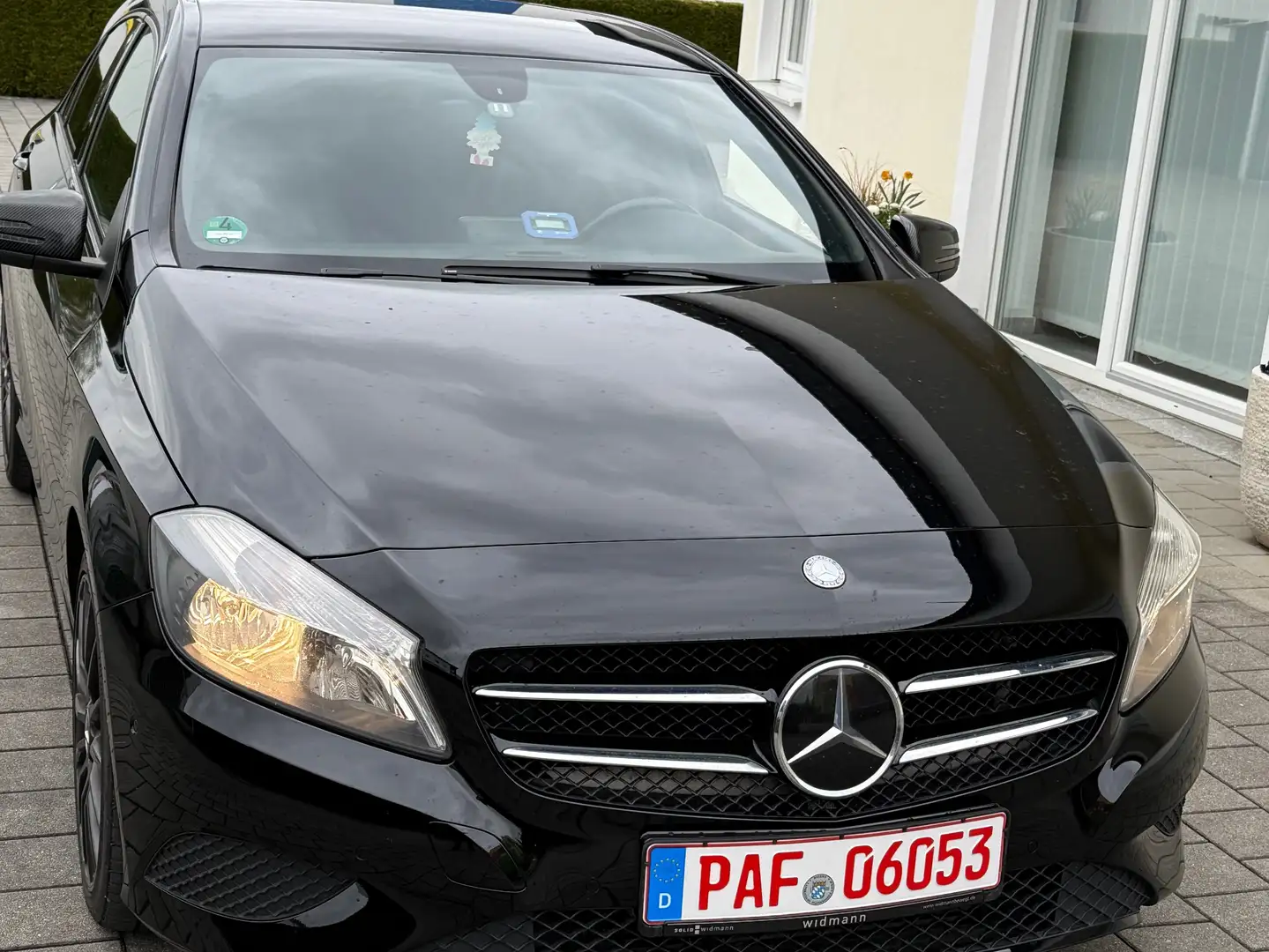 Mercedes-Benz A 200 CDI (BlueEFFICIENCY) Urban Schwarz - 1