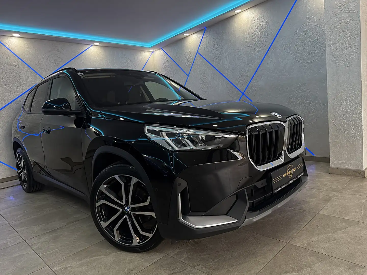 BMW X1 xDrive20d 48V Aut.*LED*KAMERA*AHK*M-LENKRAD* Schwarz - 2