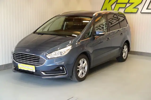 Ford Galaxy view 11