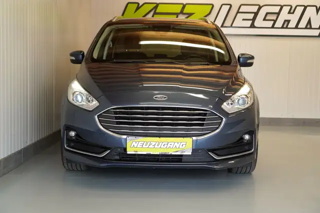 Ford Galaxy view 10
