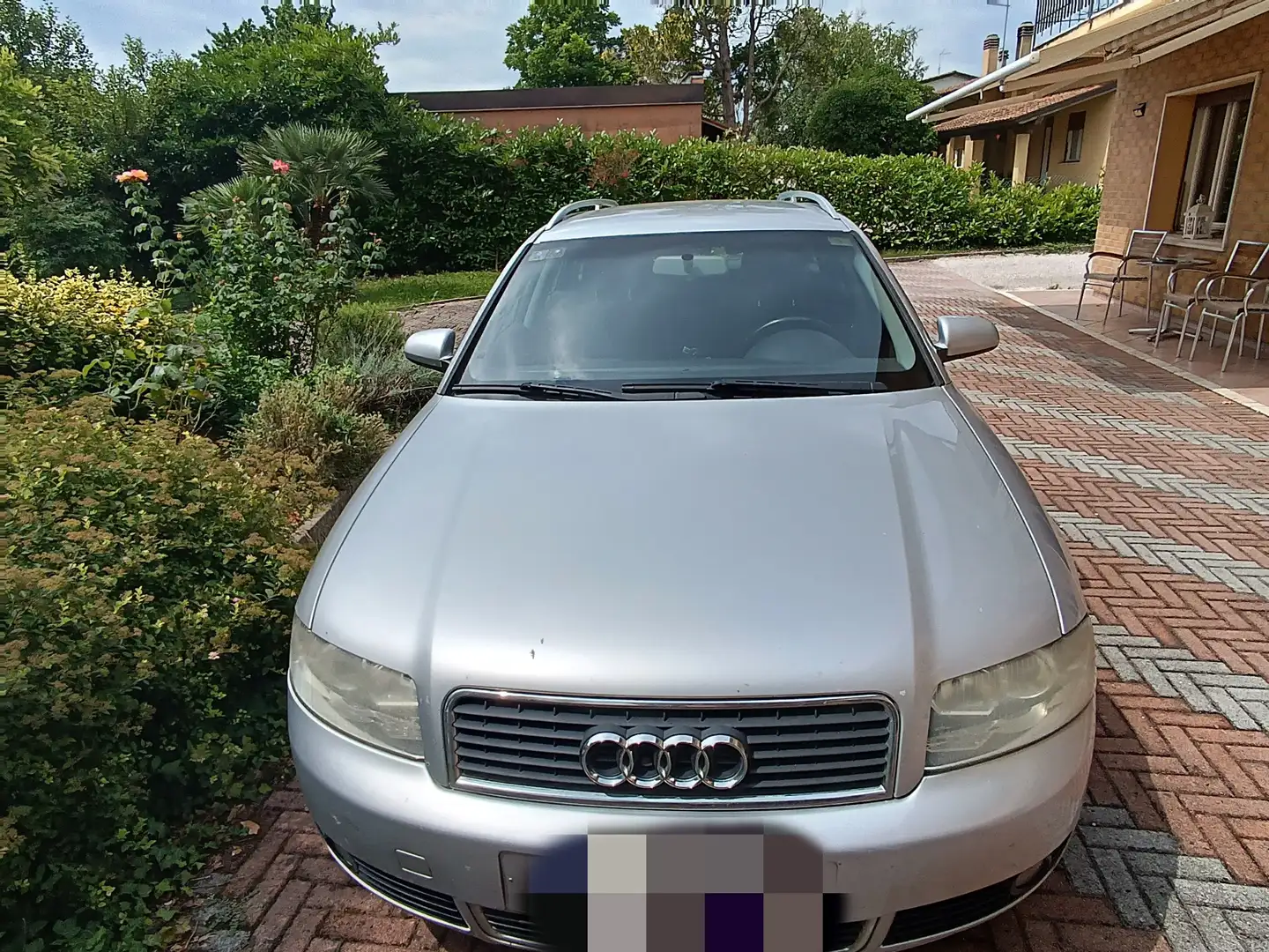 Audi A4 - 1