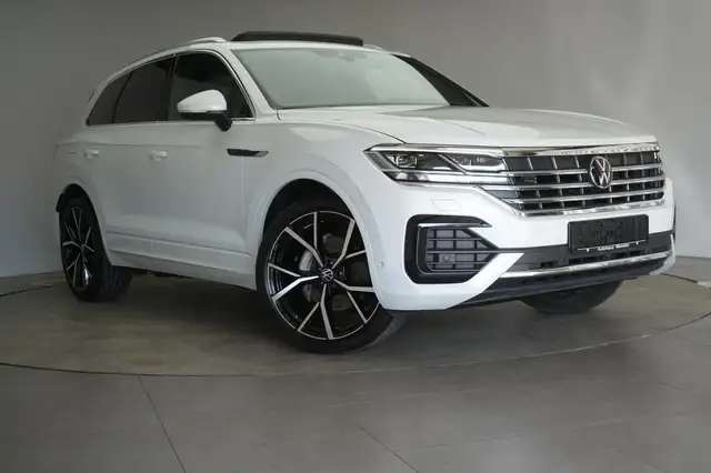 2022 Volkswagen Touareg in White for sale
