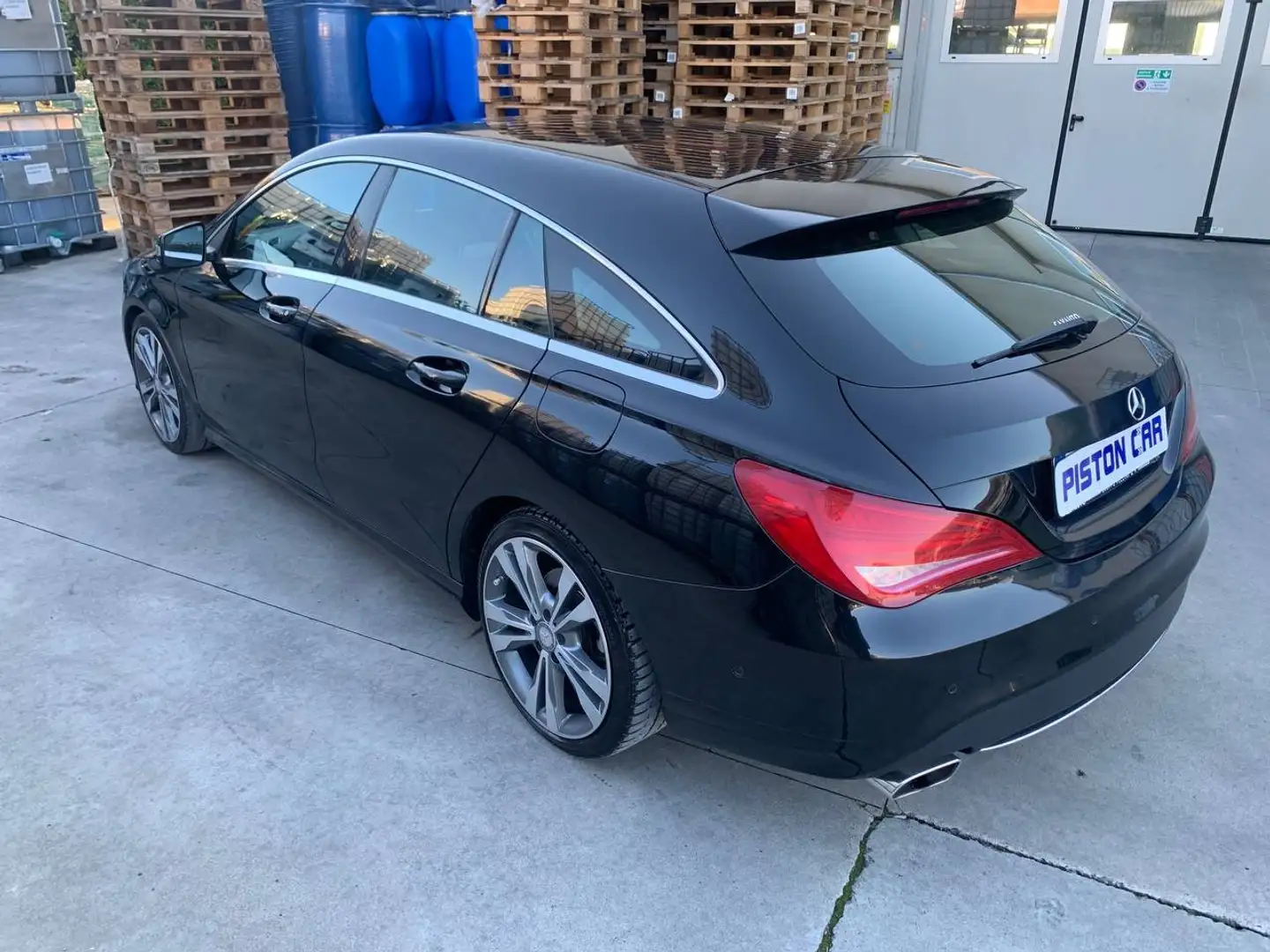 Mercedes-Benz CLA 220 CLA 220 CDI Shooting Brake Executive Noir - 2