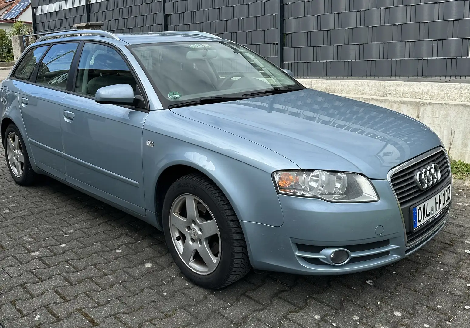 Audi A4 2.0 Blau - 1