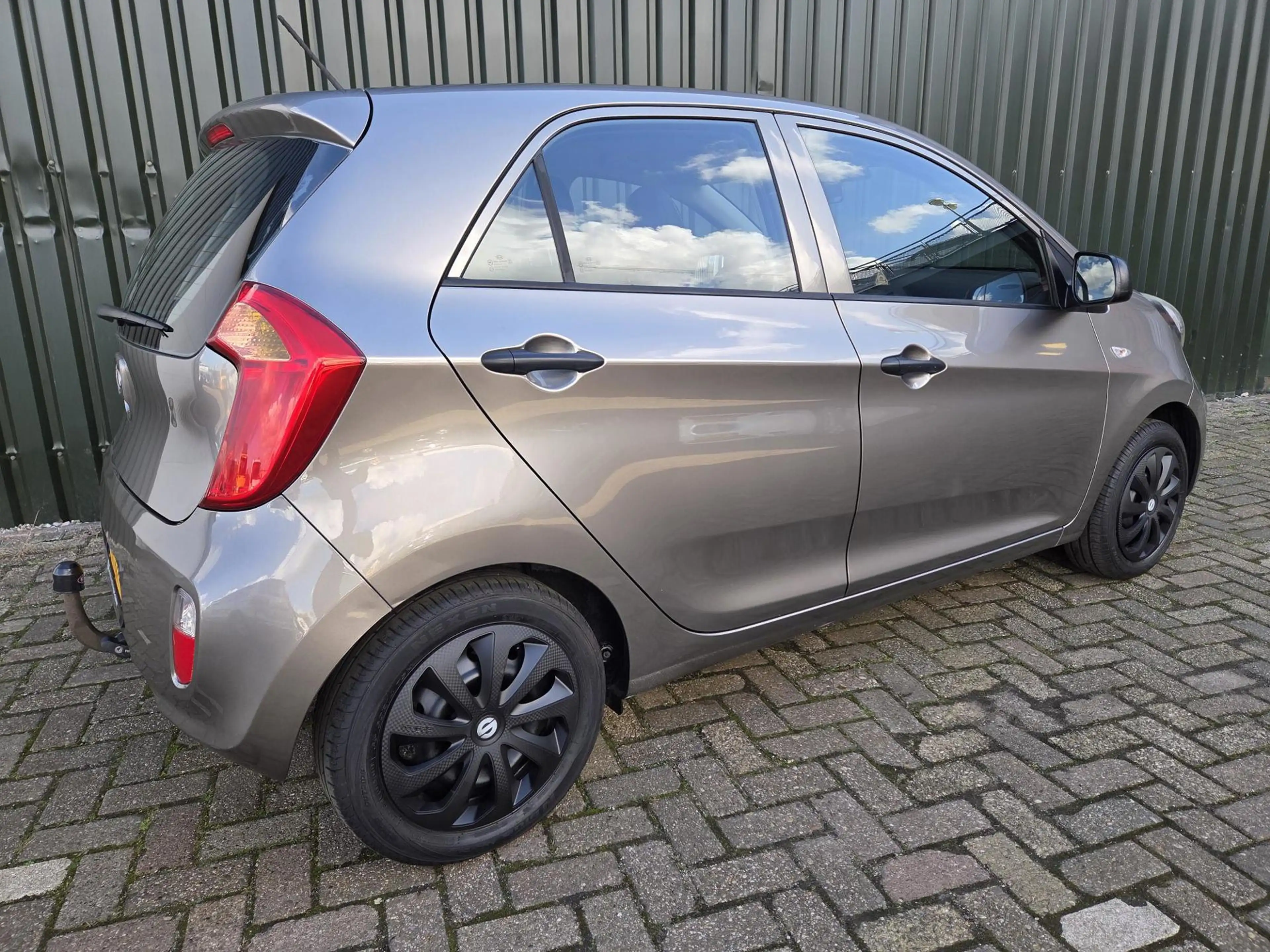 Kia Picanto 1.2 CVVT Comfort Pack 4 Cylinder dealer onderhoud — photo 7