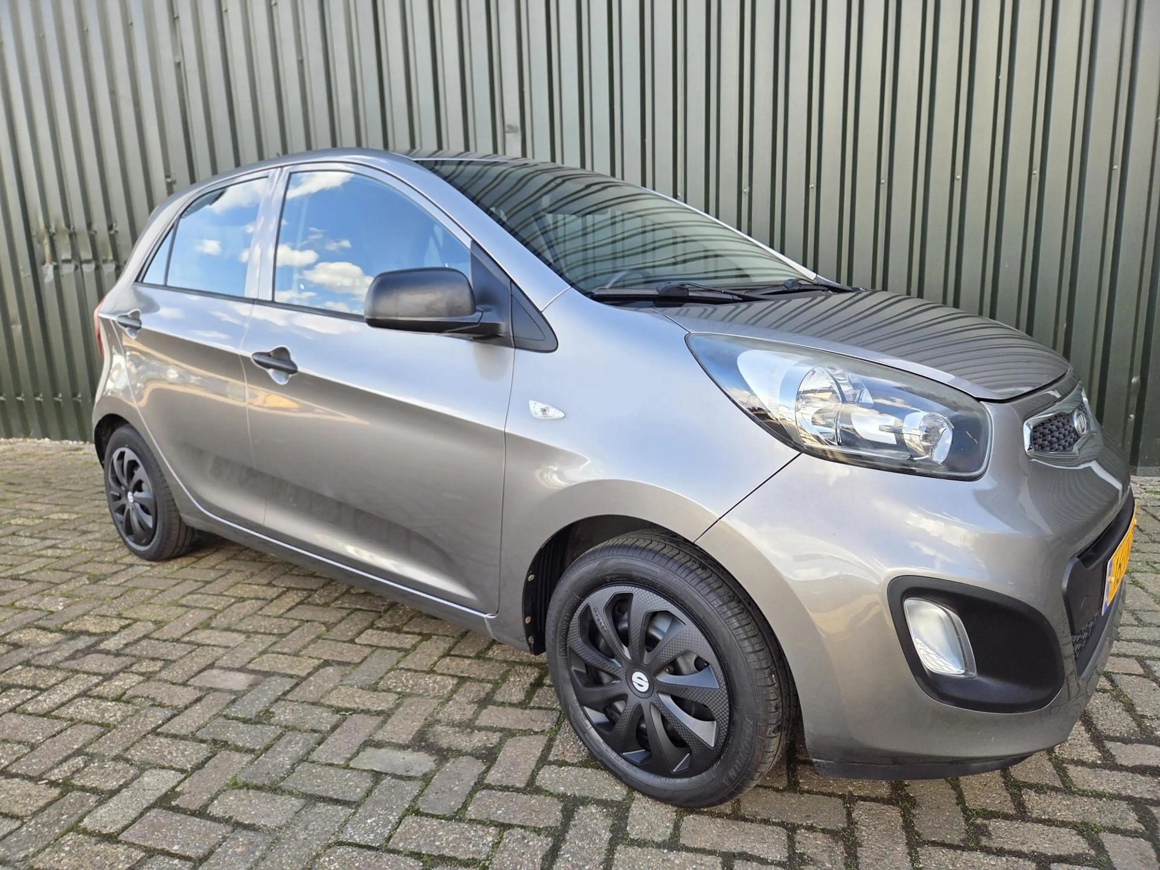 Kia Picanto 1.2 CVVT Comfort Pack 4 Cylinder dealer onderhoud — photo 8