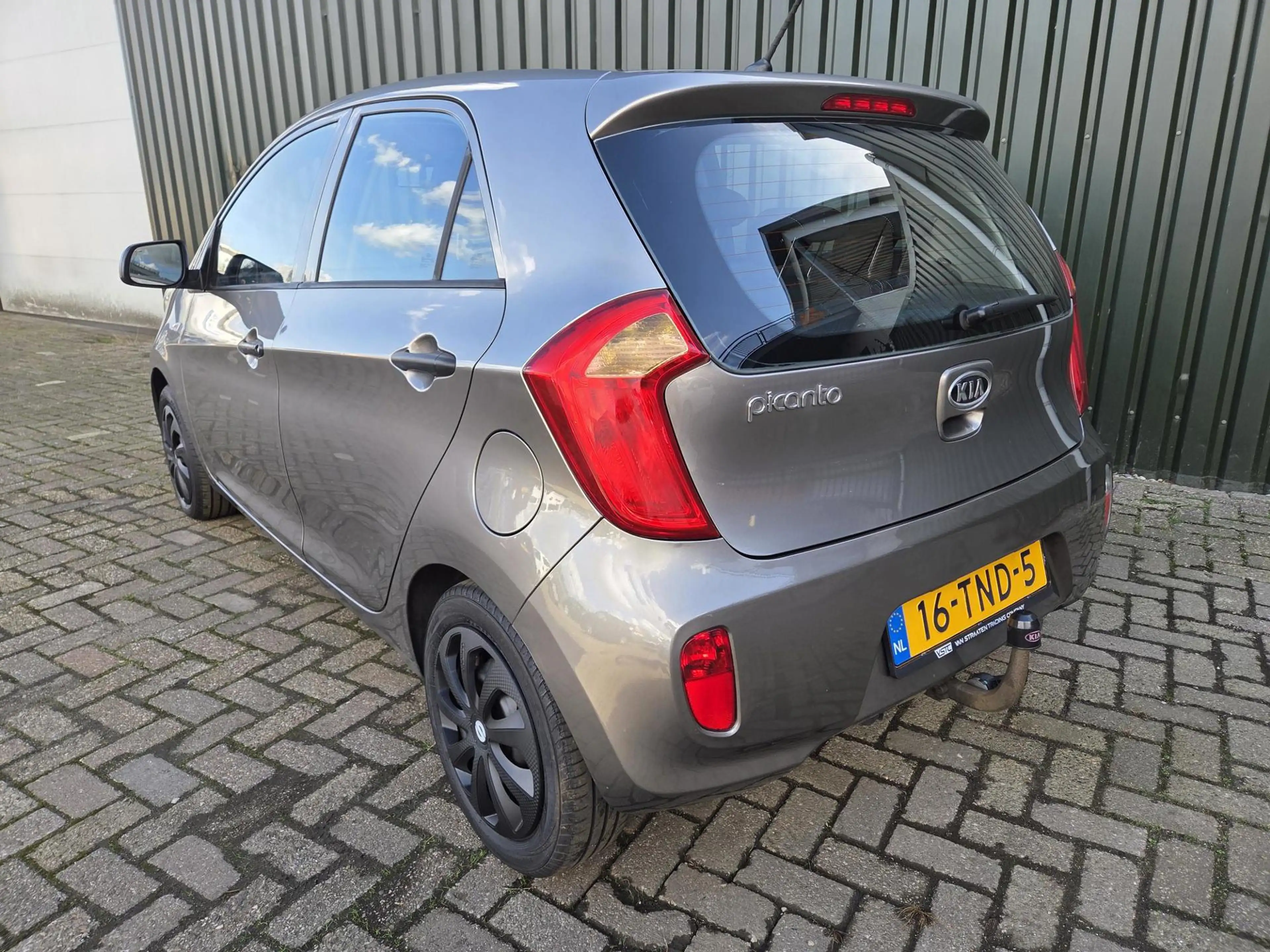 Kia Picanto 1.2 CVVT Comfort Pack 4 Cylinder dealer onderhoud — photo 4