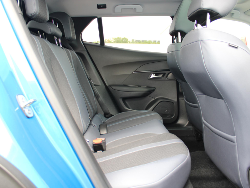 Peugeot 2008 1.2T Blue Lease Allure Automaat | Panoramadak/Came — photo 13