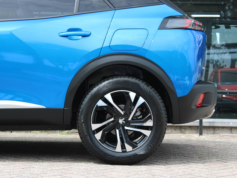 Peugeot 2008 1.2T Blue Lease Allure Automaat | Panoramadak/Came — photo 11
