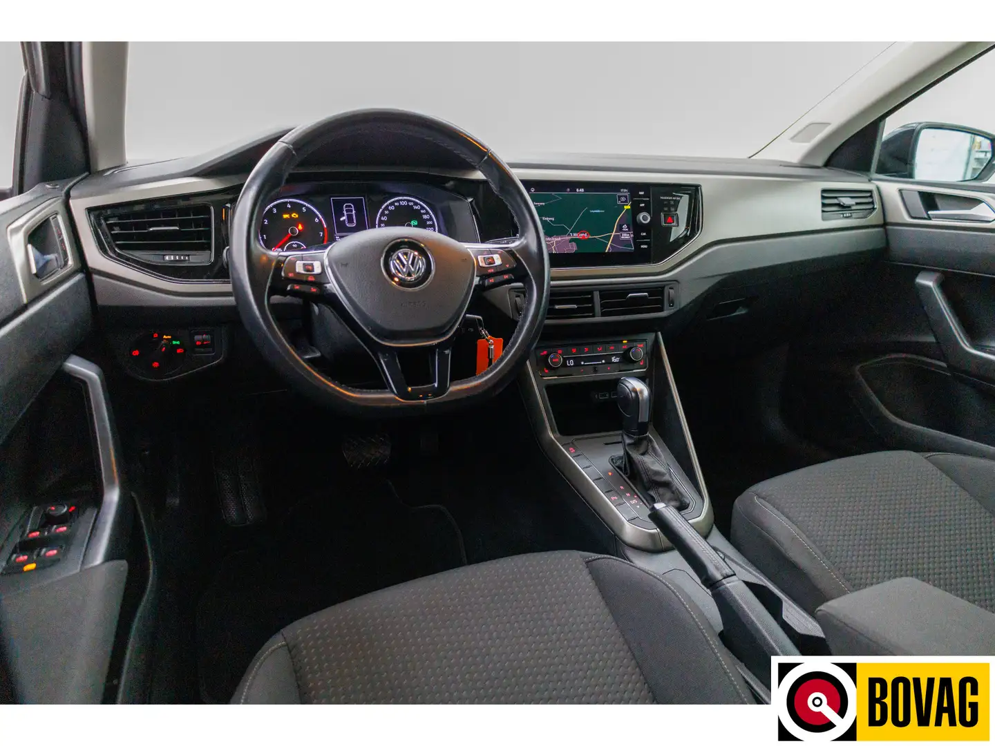 Volkswagen Polo 1.0 TSI Highline Automaat 96 PK Stoelverwarming | Zwart - 2