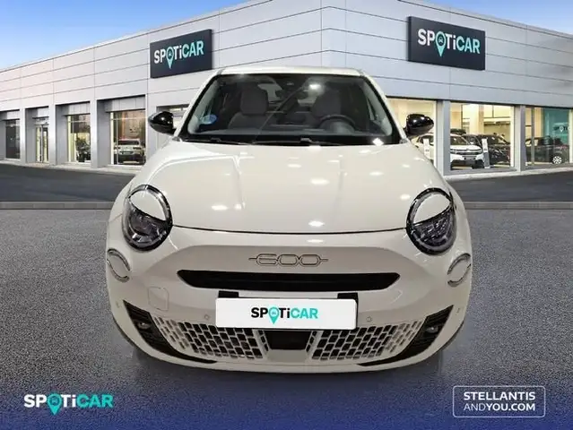 Fiat 600 view 2