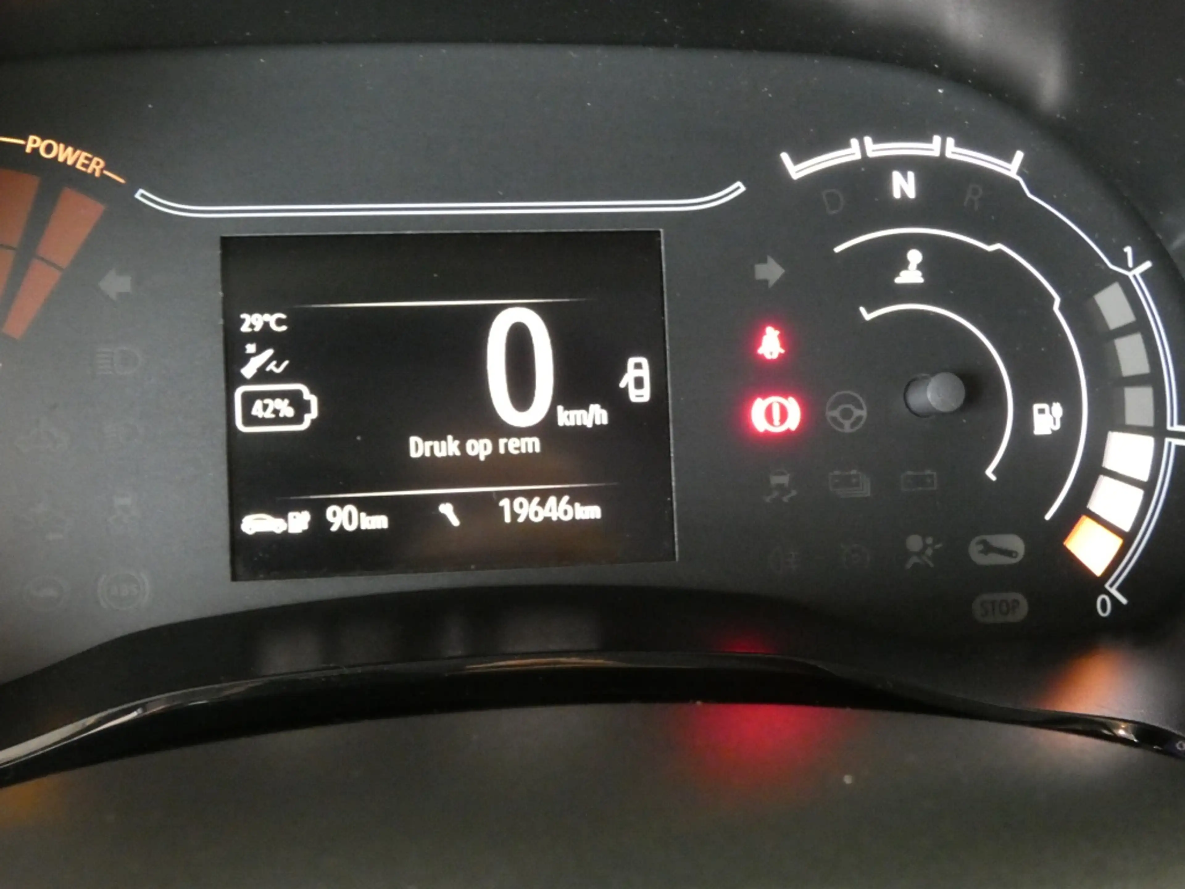 Dacia Spring Expression Navi en Camera — photo 12