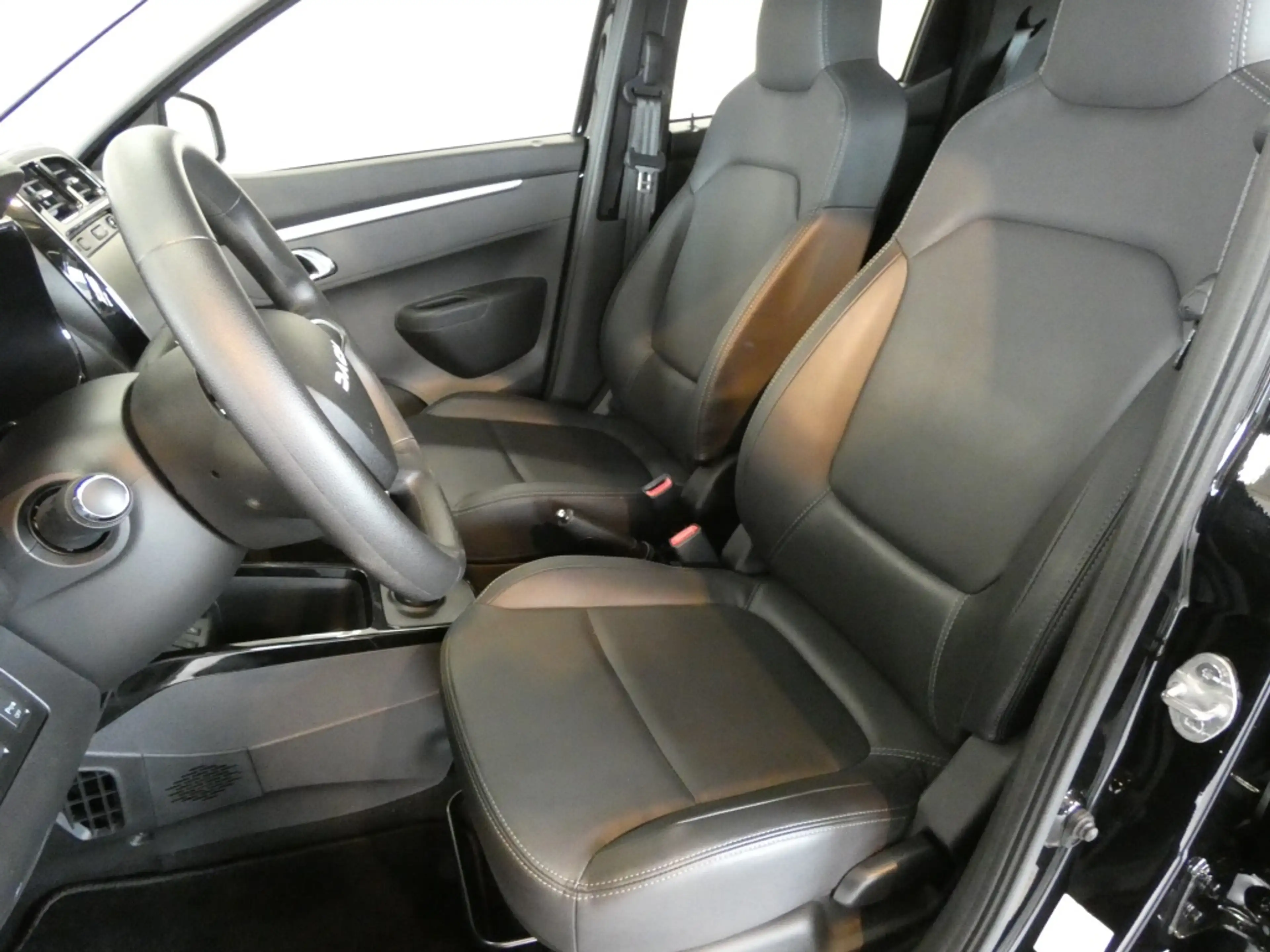 Dacia Spring Expression Navi en Camera — photo 11