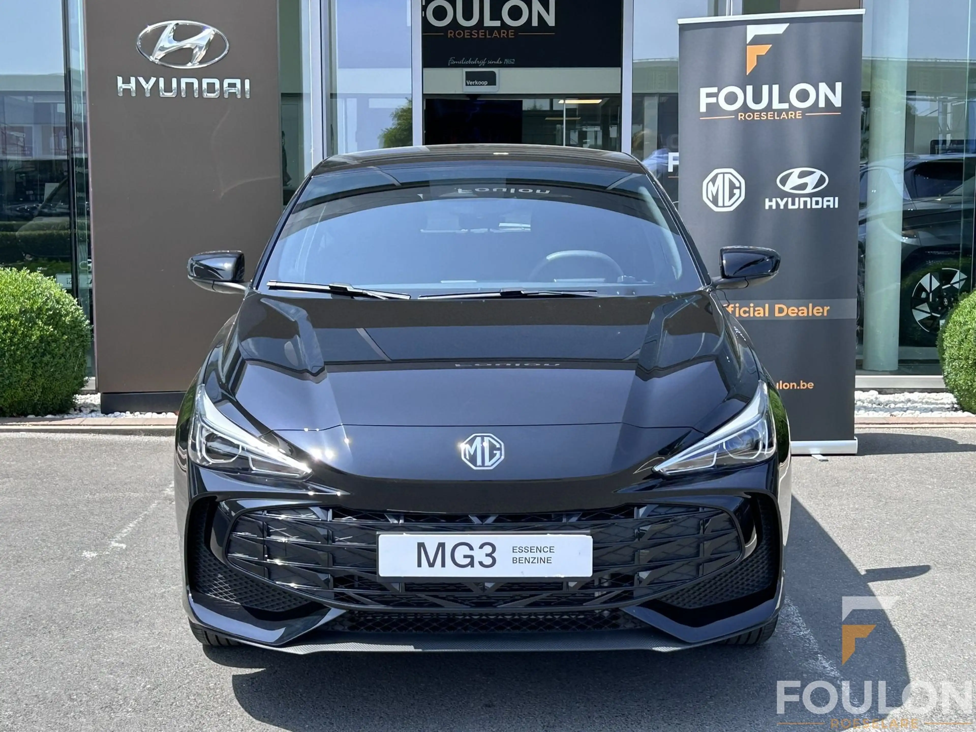 MG MG3 1.5i Full option | STOCK!! — photo 2