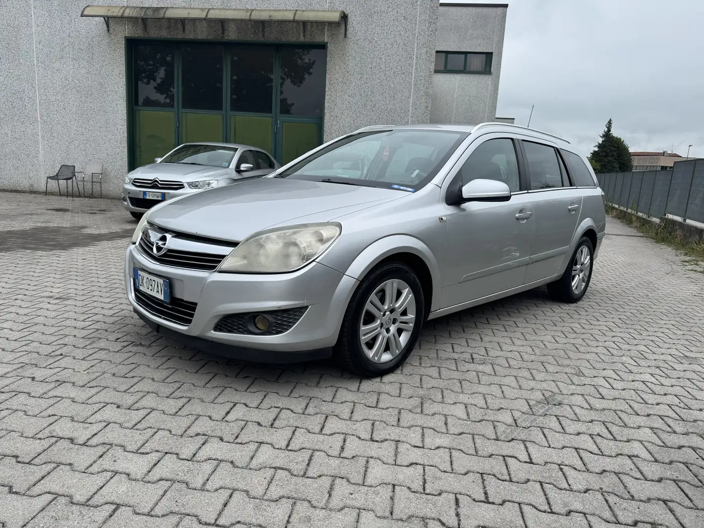 Opel Astra SW 1.7 cdti Enjoy esp 101cv FL - 2