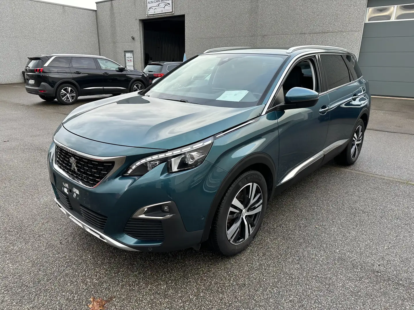 Peugeot 5008 5008 BlueHDi 130 EAT8 Allure Vert - 2