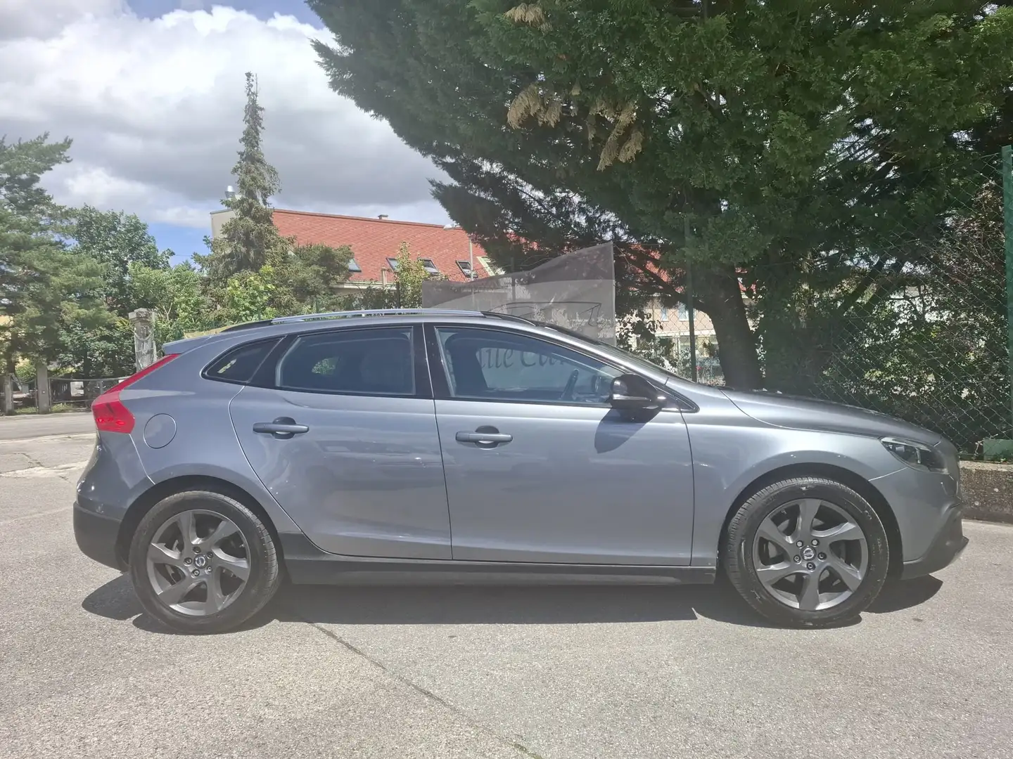 Volvo V40 Cross Country V40 Cross Country D2 Summum Grau - 2