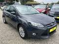 Ford Focus 1.6 Titanium*1.HD*Klimaaut*TÜV NEU Grau - thumbnail 2