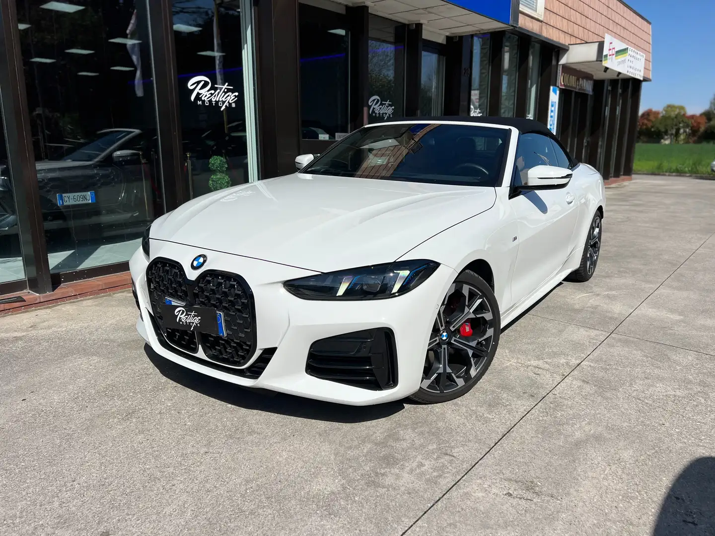 BMW 430 430d Cabrio mhev 48V MSport Pro auto Bianco - 2