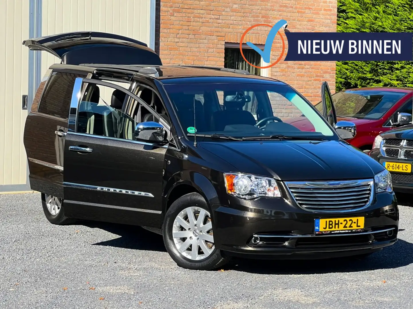 Chrysler Grand Voyager 3.6 V6 LIMITED CITRINESCHWARZ 2xTV/DVD/STOW&GO/ Zwart - 1