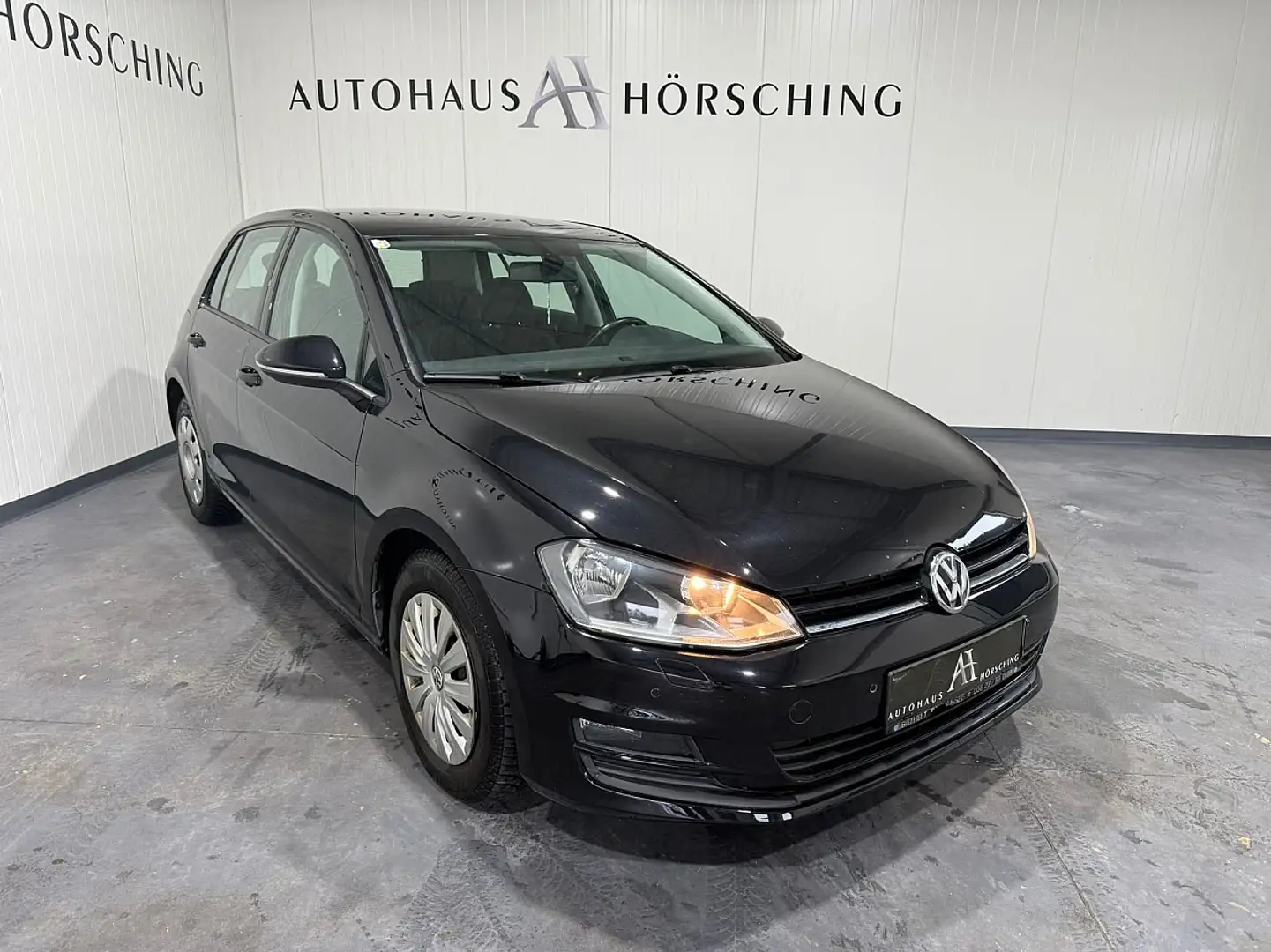 Volkswagen Golf Trendline 1,6 BMT TDI DPF Schwarz - 1
