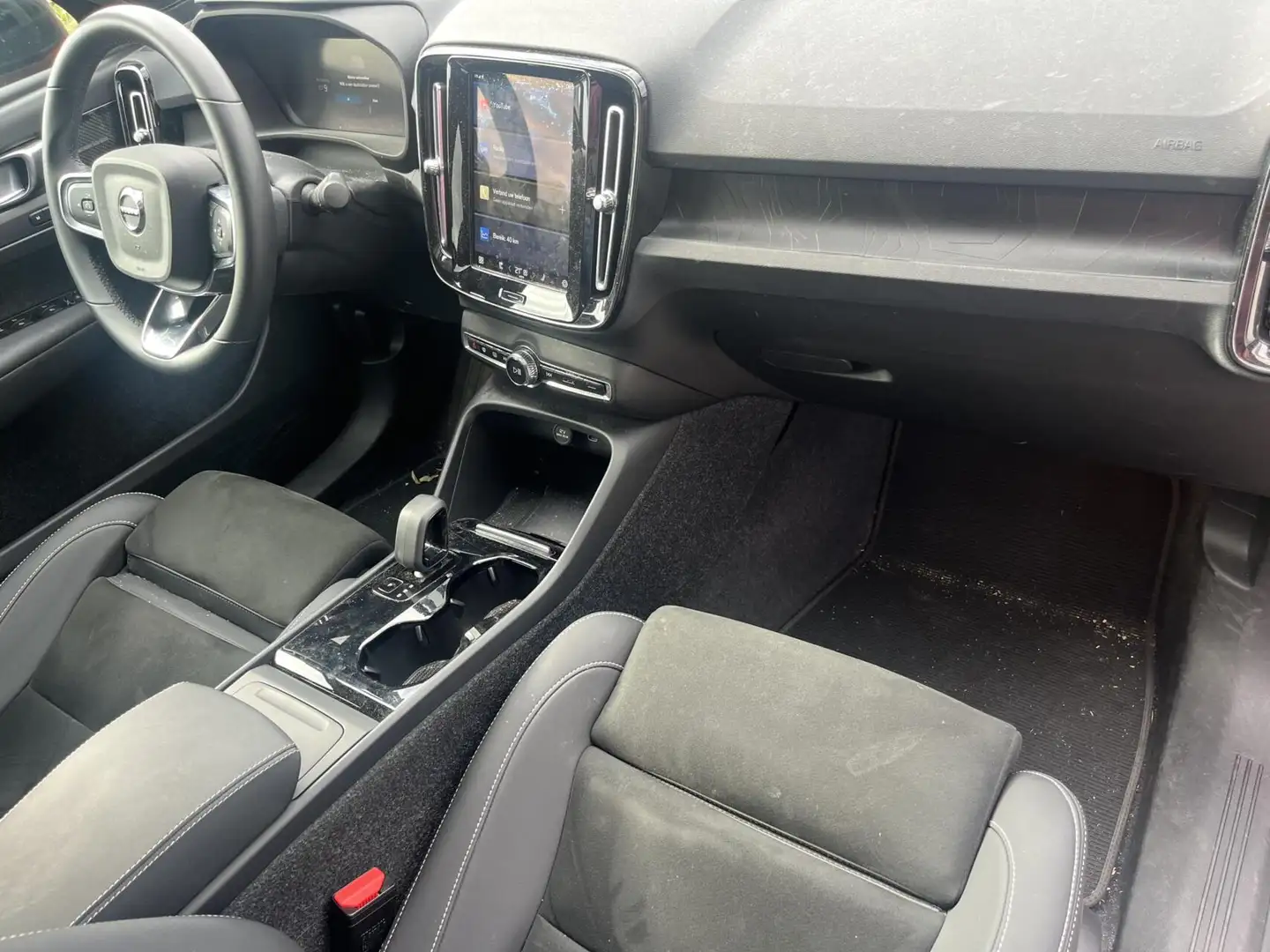 Volvo C40 Recharge Twin Intro Ed 78 kWh PANO+EL. TREKHAAK Czerwony - 2