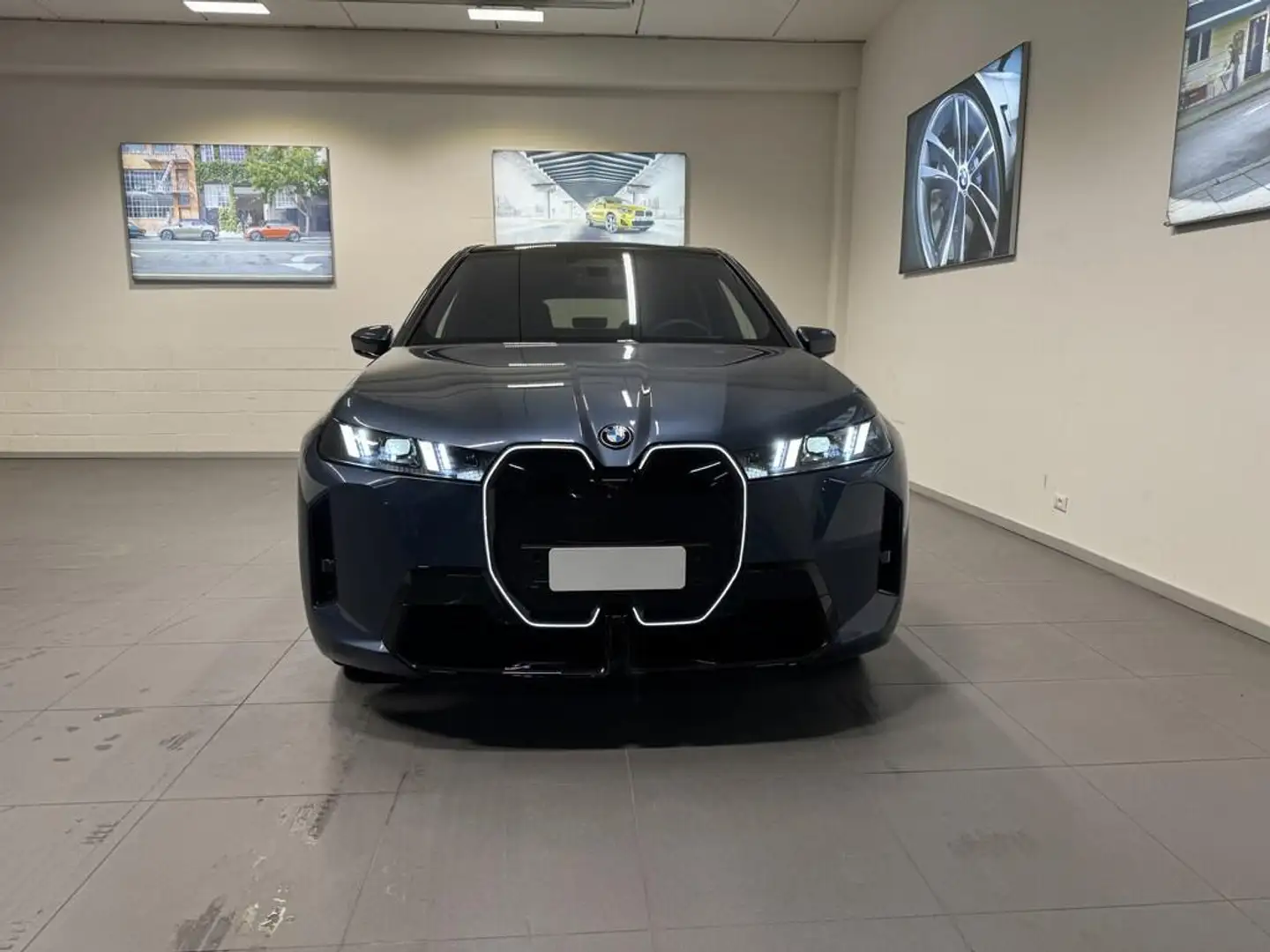 BMW iX xdrive45 MSport Pro Blu/Azzurro - 1
