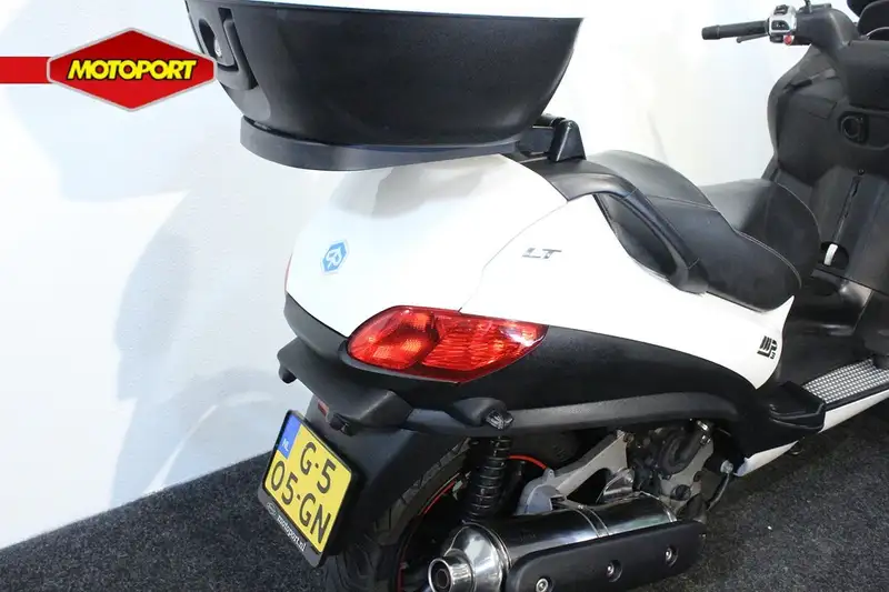 Piaggio MP3 500 - foto 2