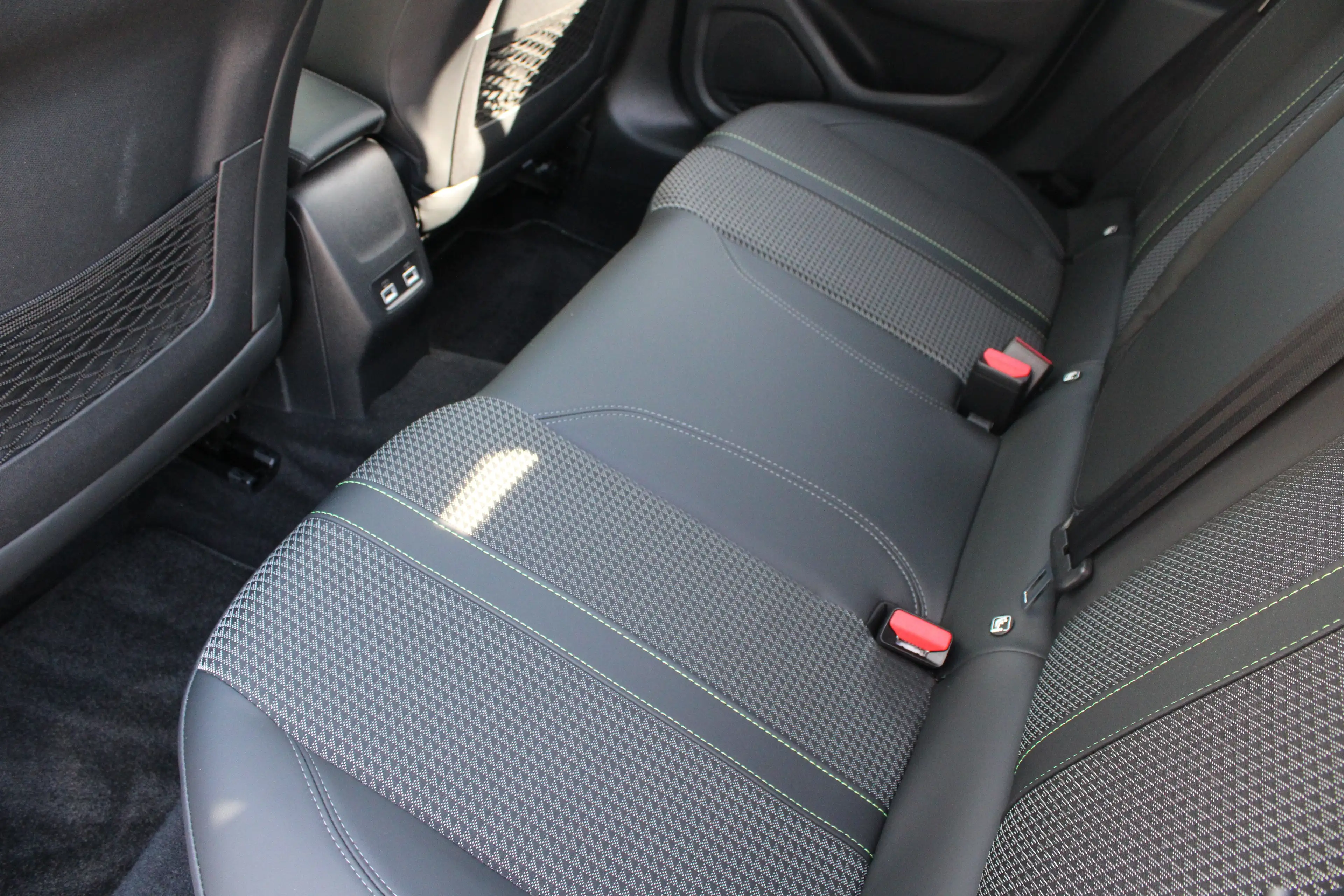 Peugeot e-208 EV GT 350 50 kWh | Fase 3 laden | SOH 92,56% | All — photo 15