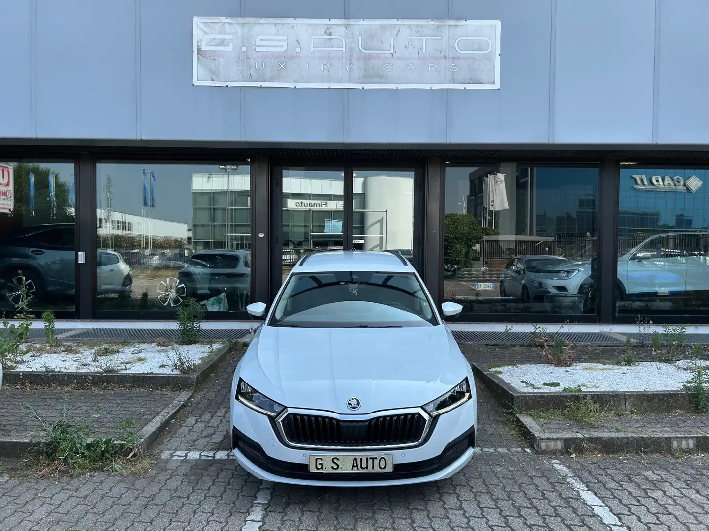 Skoda Octavia Wagon 2.0 tdi evo Executive 115cv Wit - 2