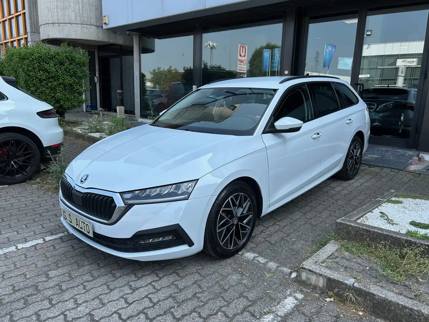 Skoda Octavia Wagon 2.0 tdi evo Executive 115cv Wit - 1
