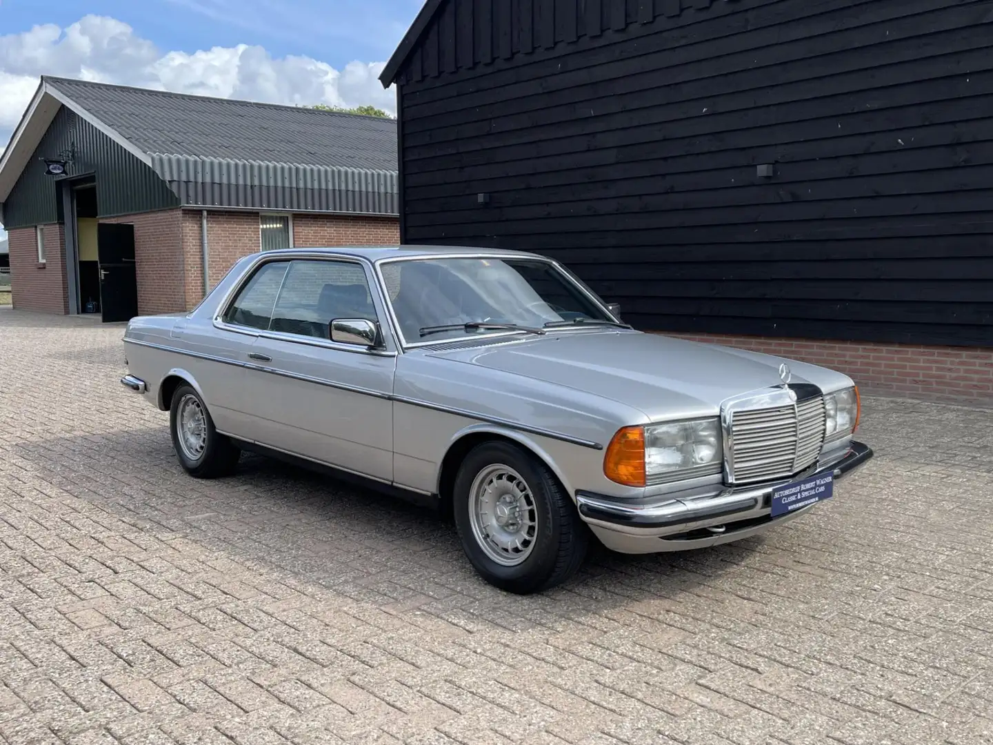 Mercedes-Benz CE 280 automaat W123 in mooie staat Zilver - 2