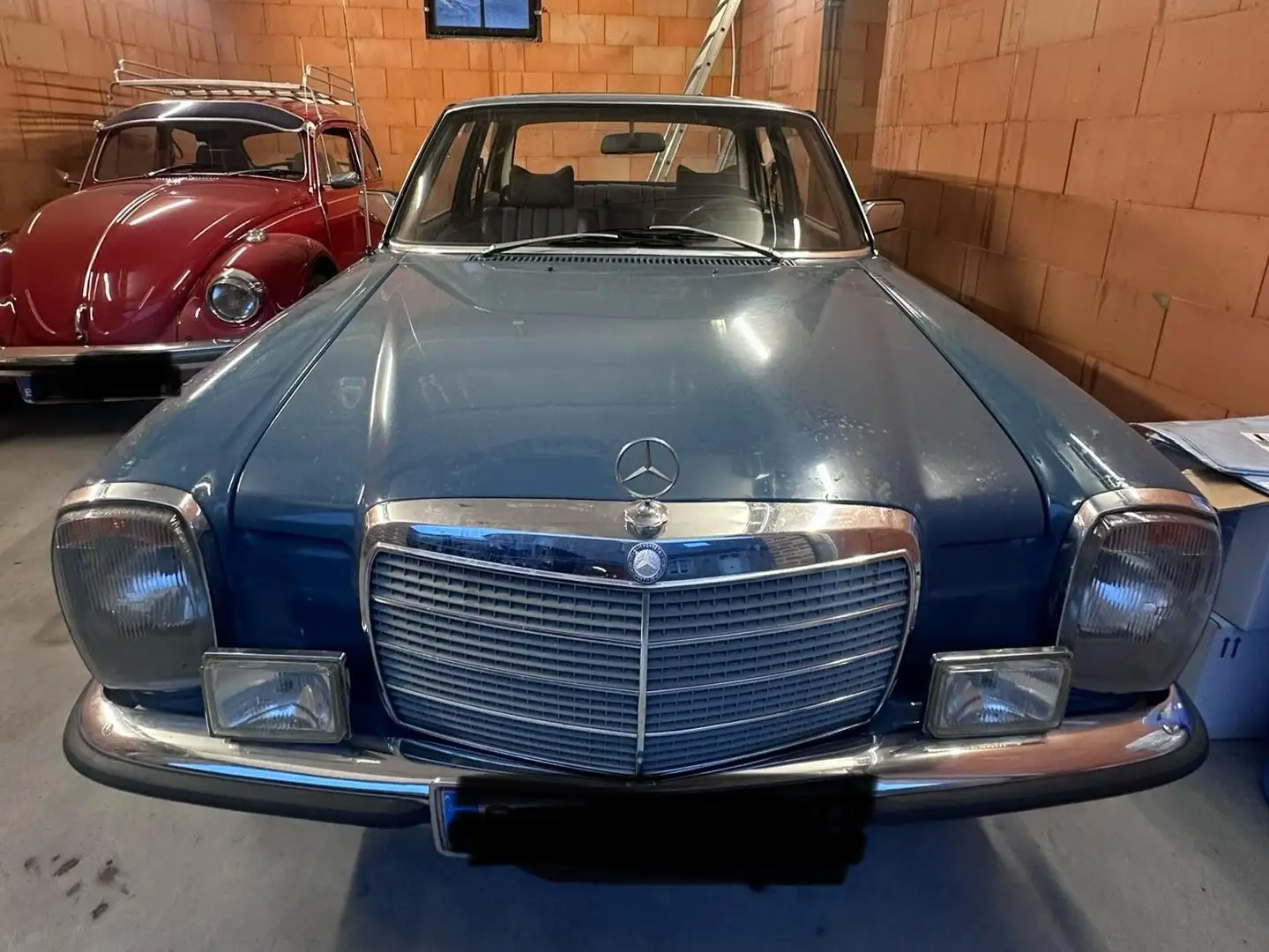 Mercedes-Benz 230 230.4 W115 Blauw - 2