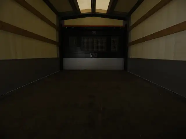 Renault Master view 13