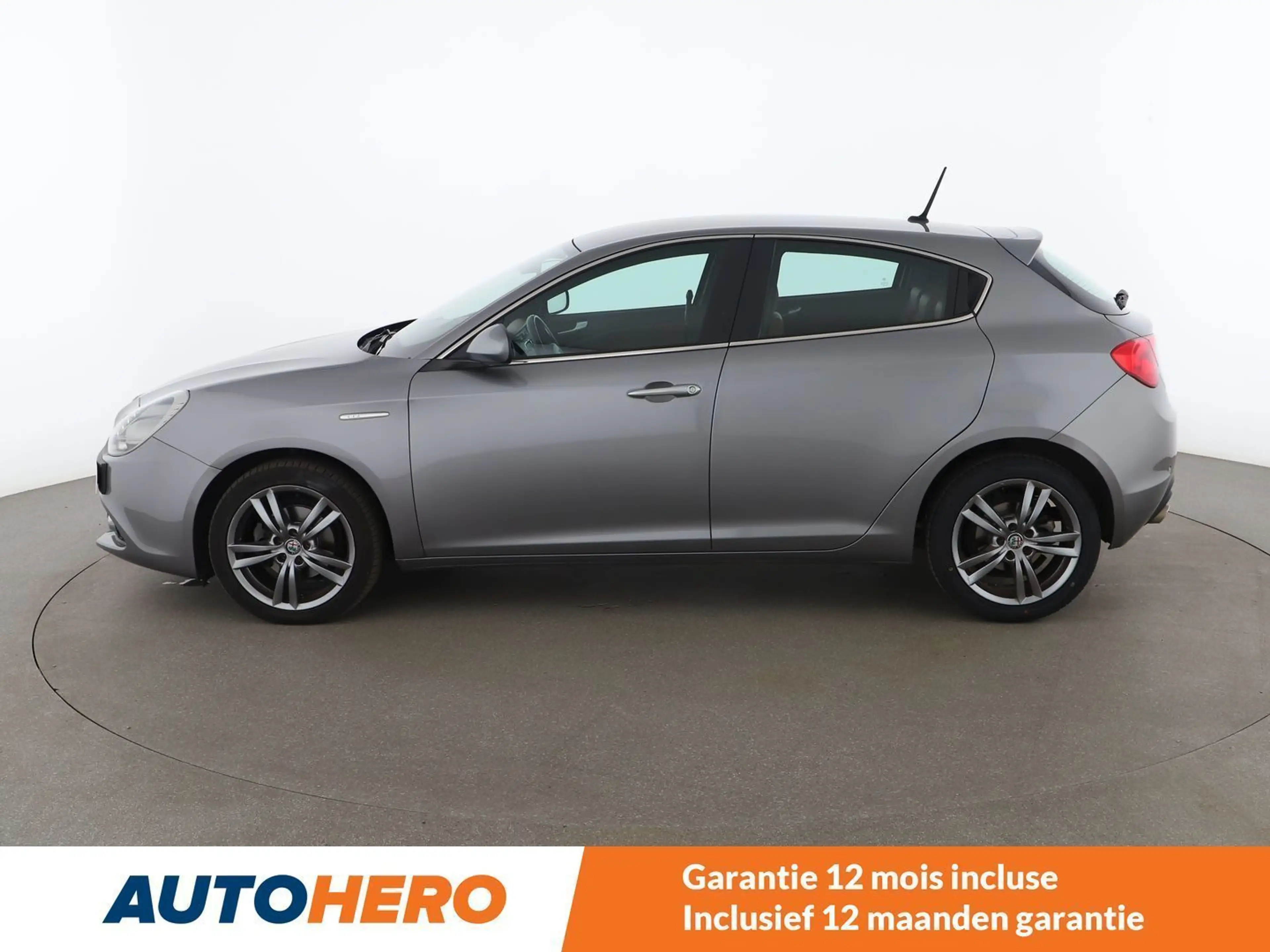Alfa Romeo Giulietta 1.6 JTD Super — photo 3