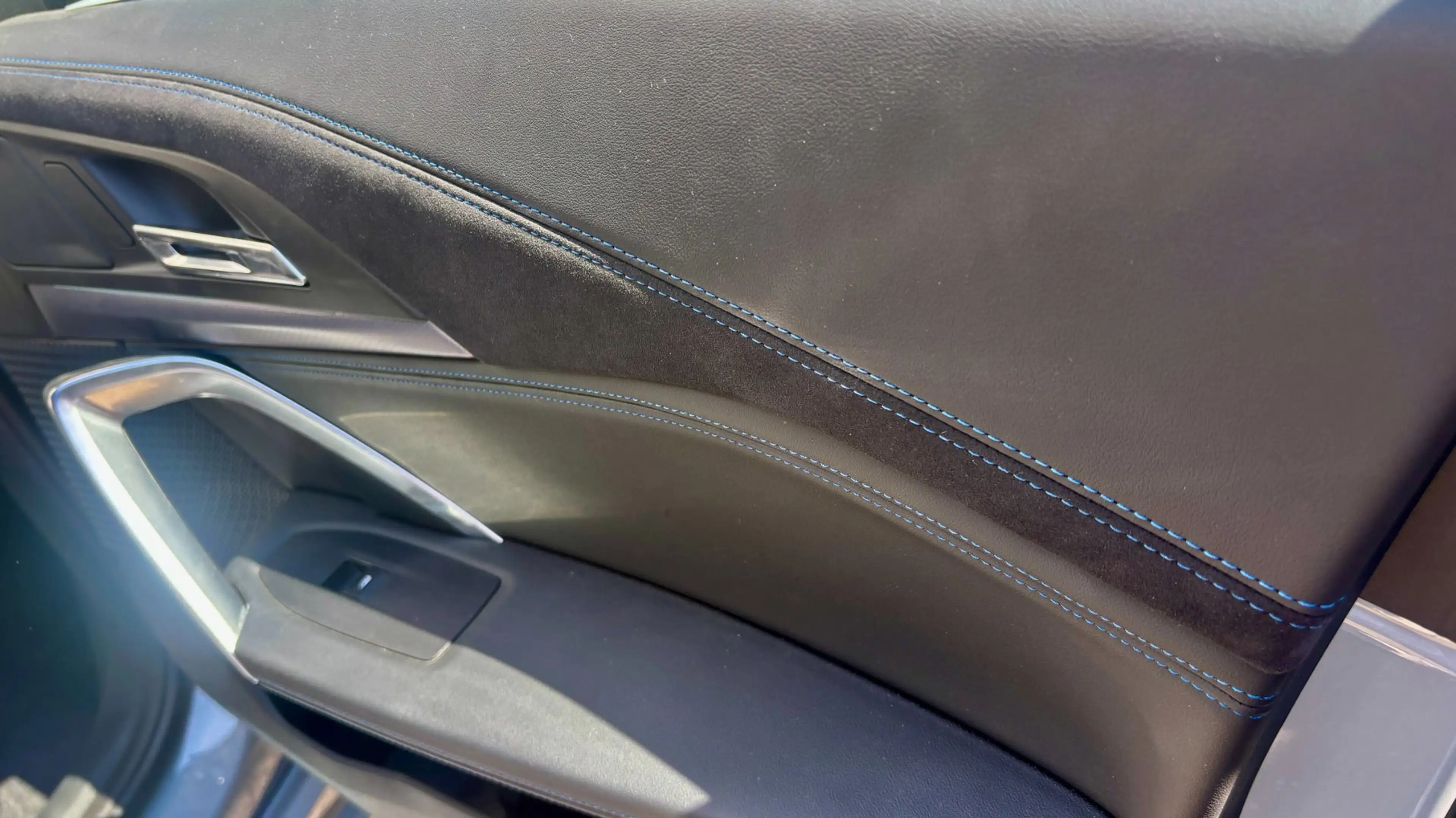 BMW X2 SDrive20i M Sport 170pk Navi / LED / Alcantara / C — photo 28