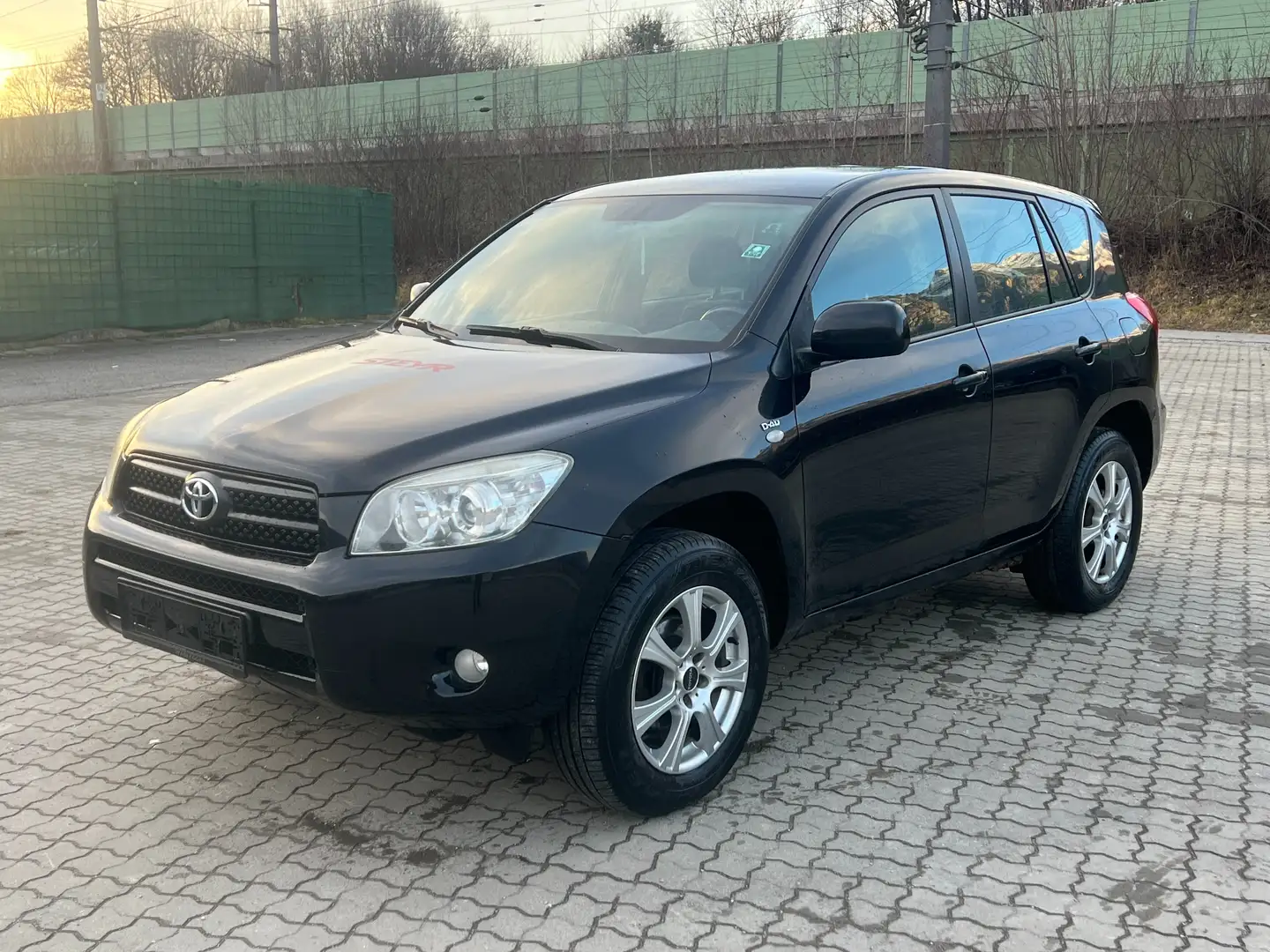 Toyota RAV 4 2.2 D-4D Klimatronik Tempomat Smart KEY* Schwarz - 1