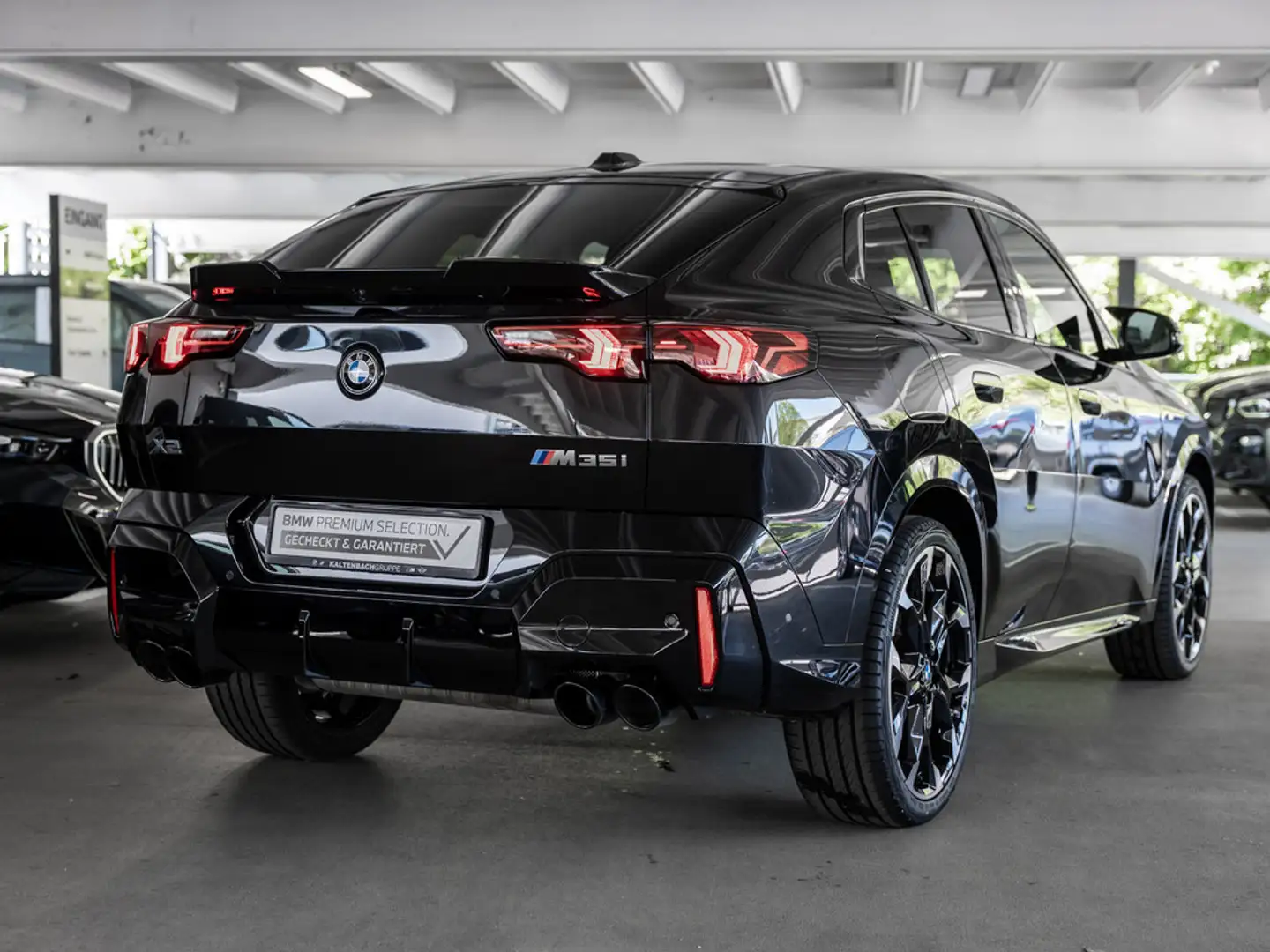 BMW X2 M 35i xDrive PANO HUD LED H/K ACC NAVI Černá - 2