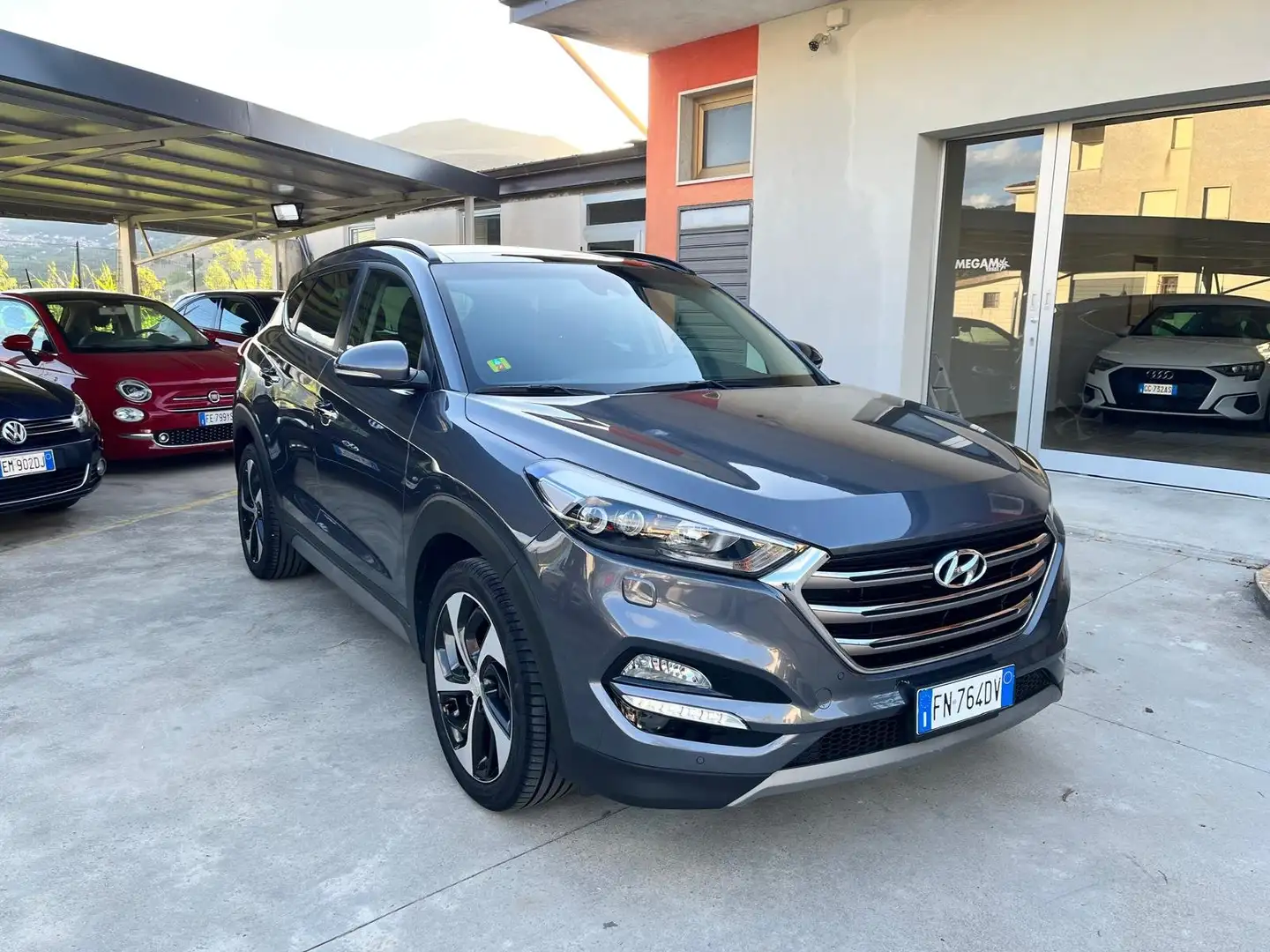 Hyundai TUCSON Tucson II 2015 1.7 crdi Xpossible 2wd 141cv dct Grigio - 2