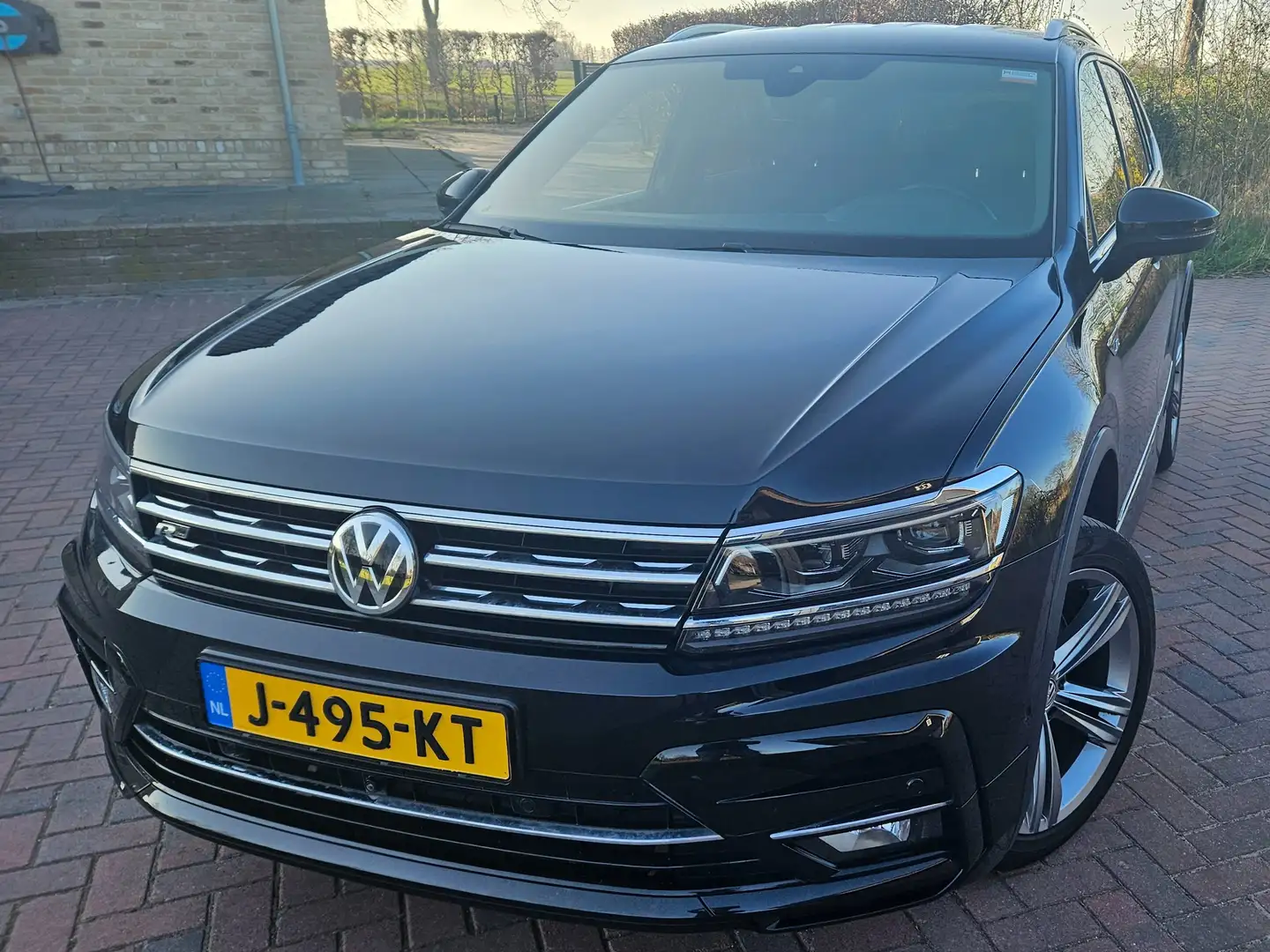 Volkswagen Tiguan Tiguan 2.0 4M HL Bus R 7p. Zwart - 2