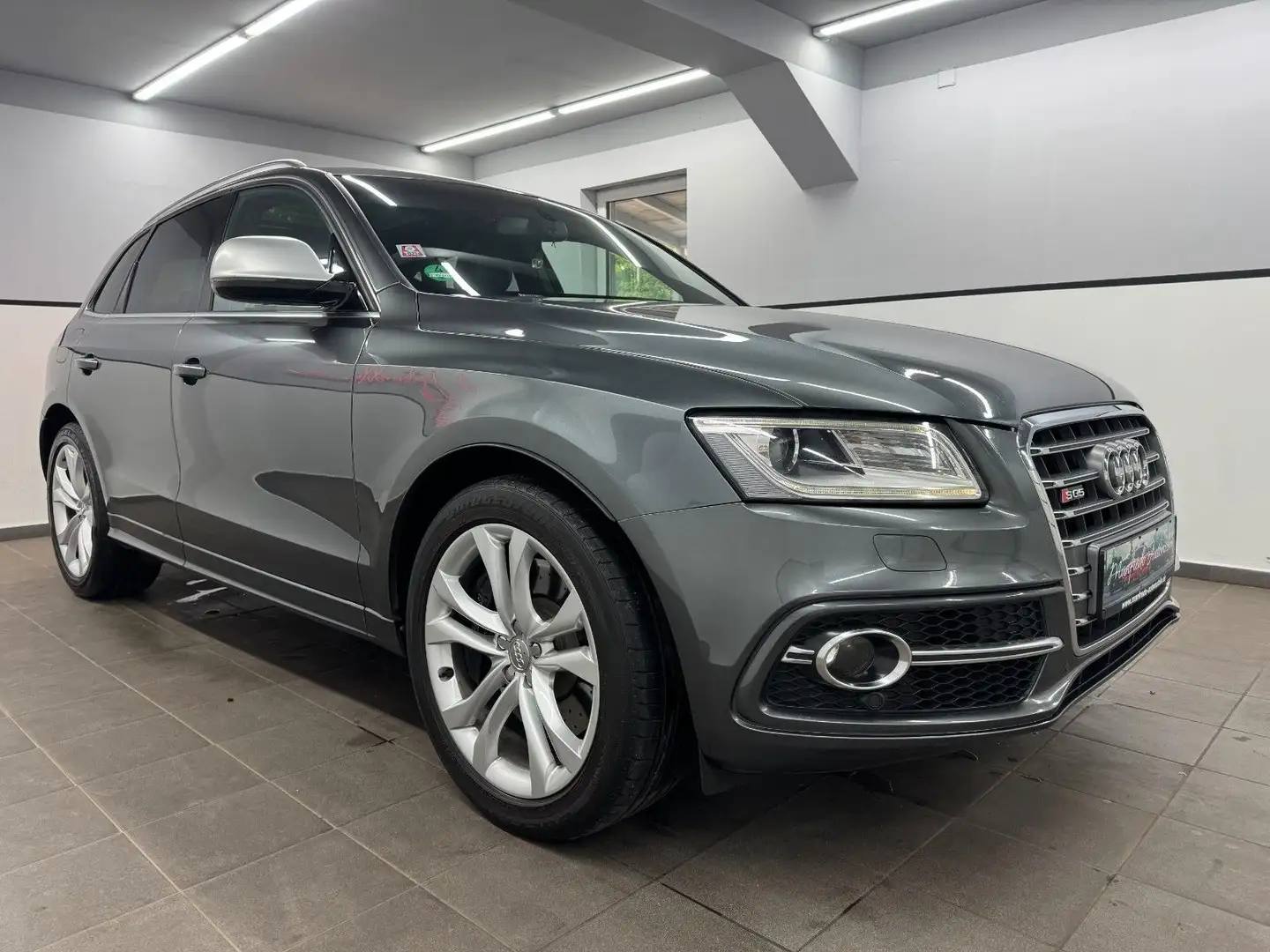 Audi SQ5 3.0 TDI quattro/Panorama/Sitzhz/Kam/Standhz/ Gris - 2